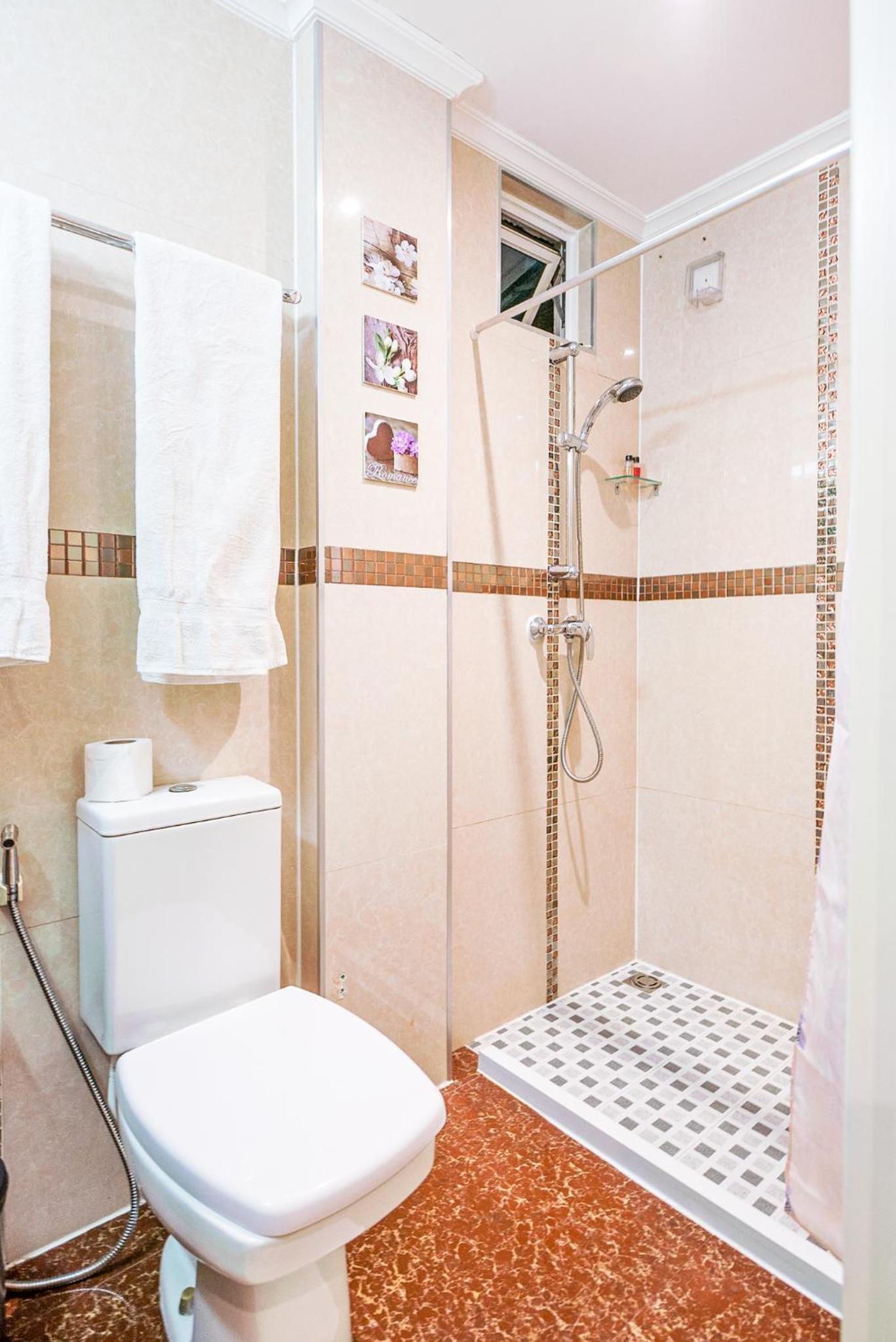 Deluxe Double or Twin Room - Photo 4