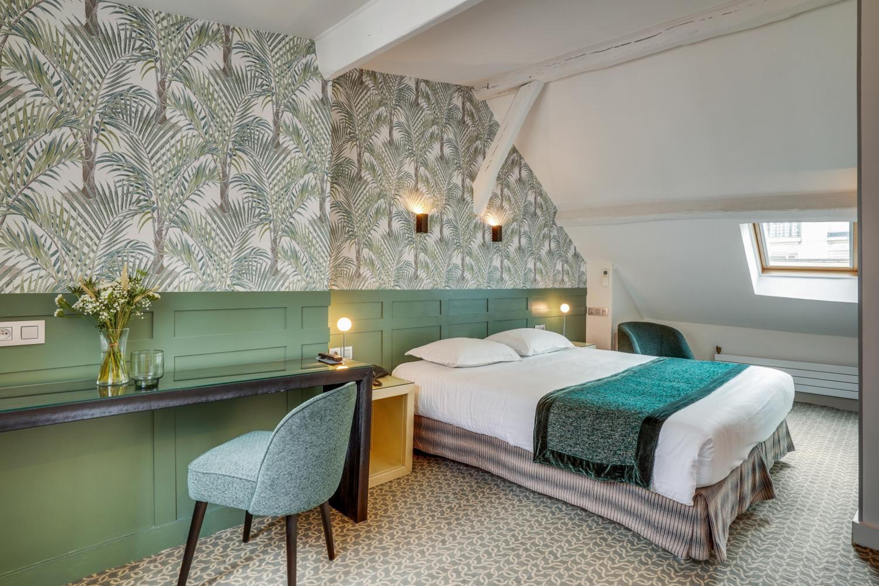 Deluxe Double or Twin Room