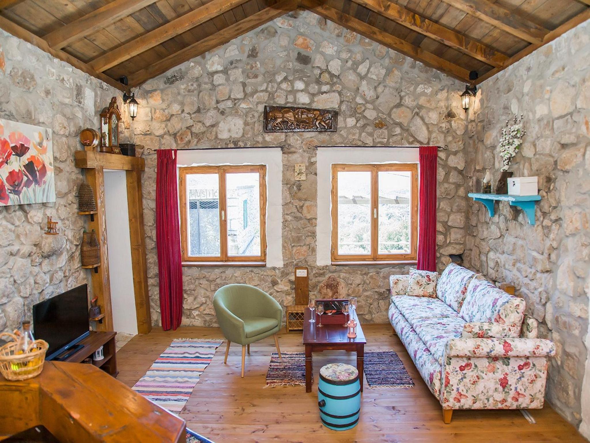 One-Bedroom Holiday Home