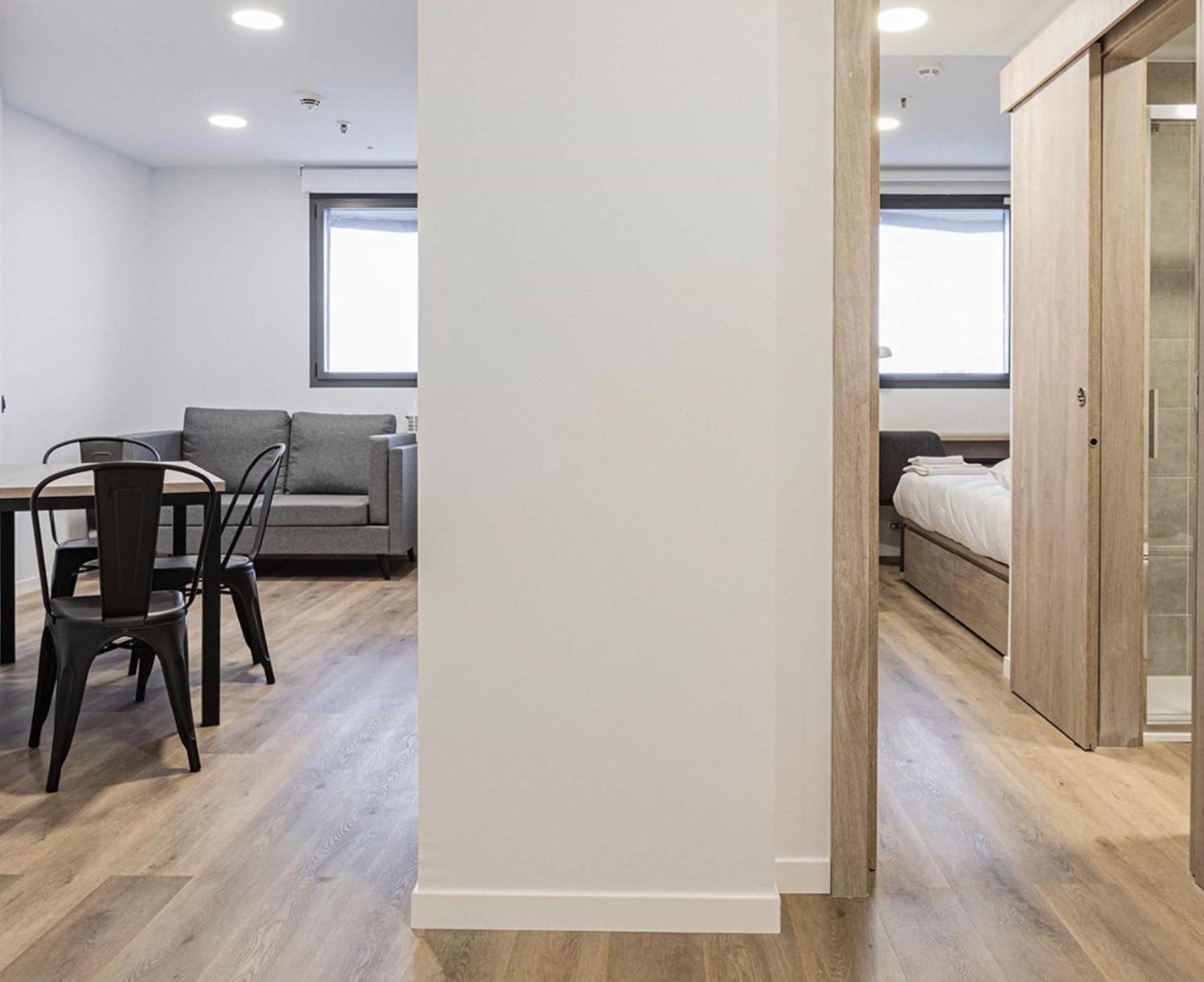 Apartamento de Cuatro Habitaciones