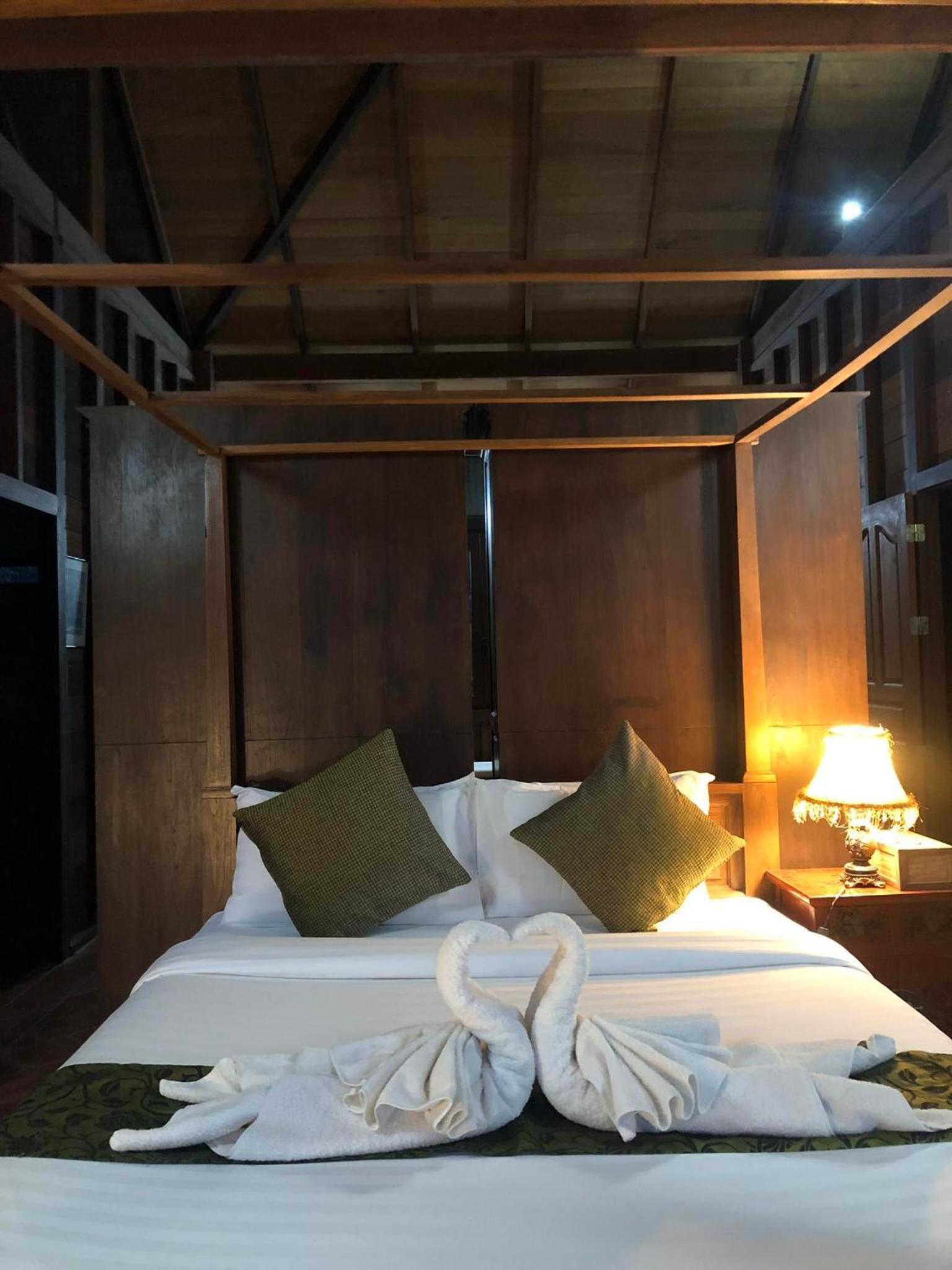 Two-Bedroom House - Photo 2