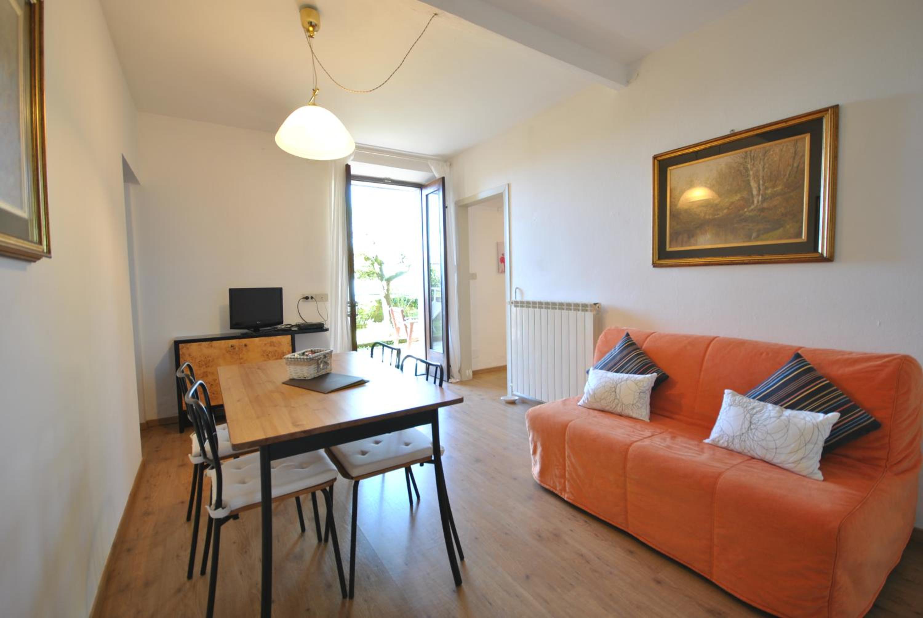 Appartamento con 1 Camera da Letto - Dependance