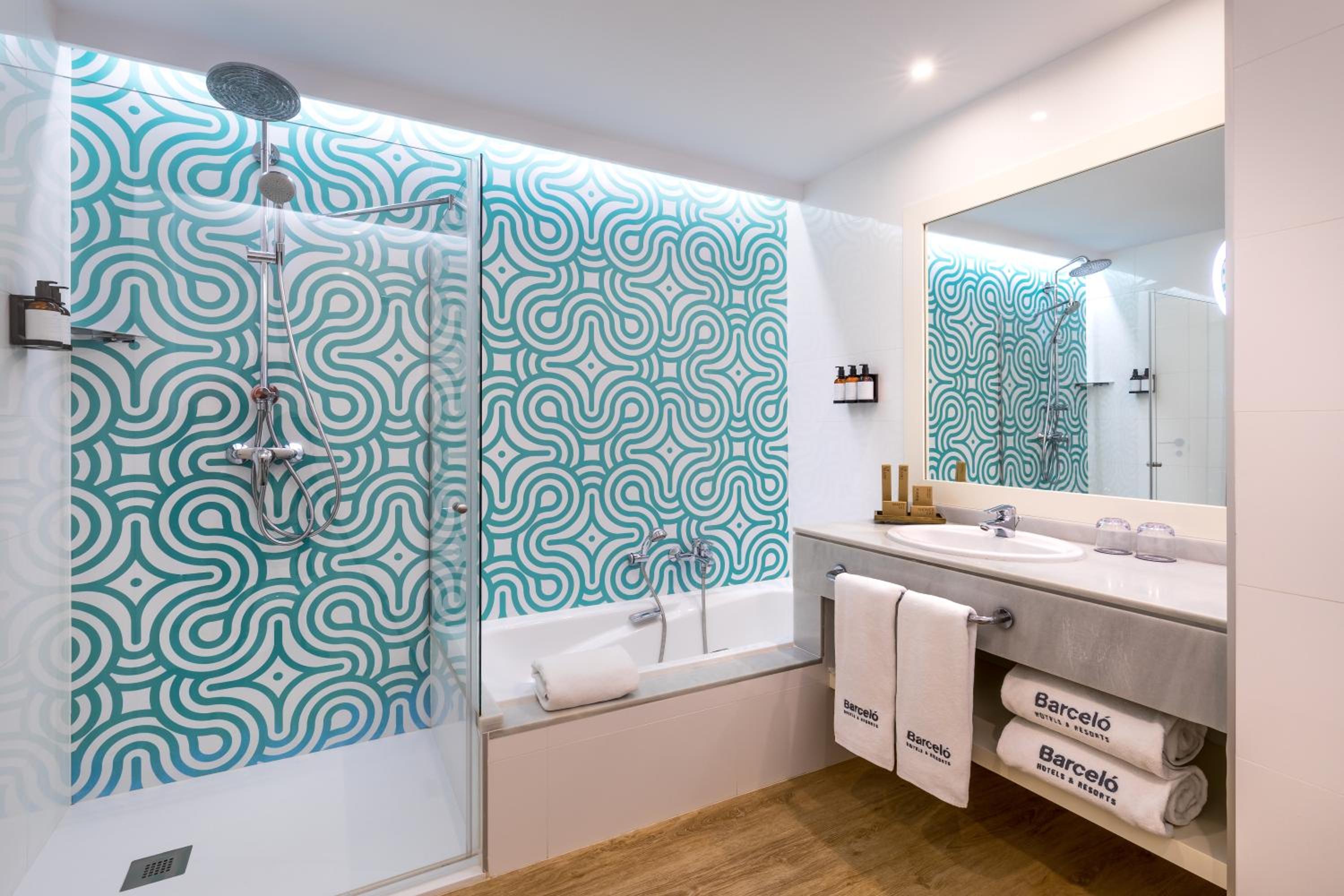 Superior Double or Twin Room - Photo 3