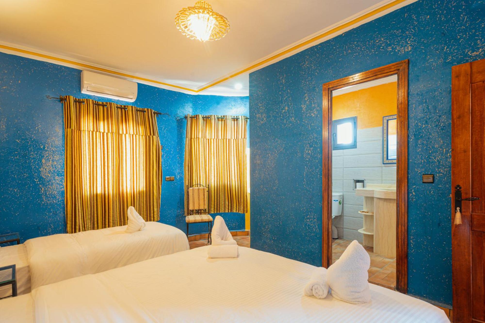 Double or Twin Room photo 3