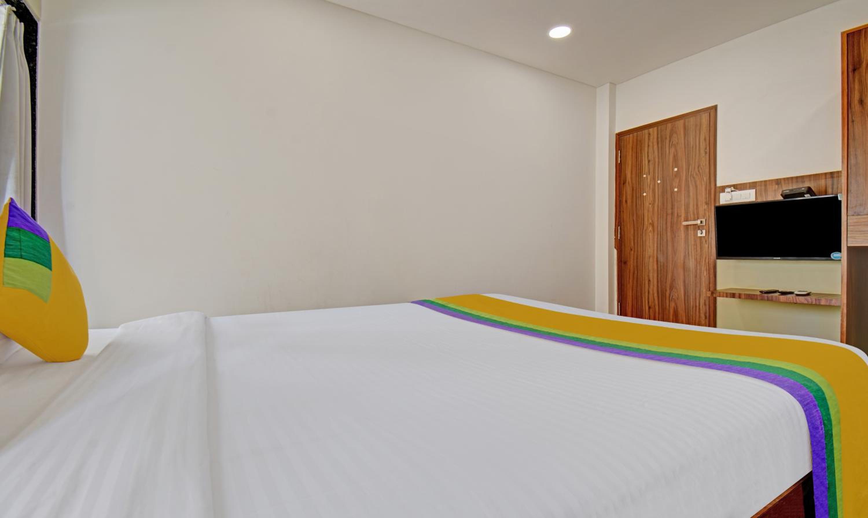 Standard Room - Photo 7
