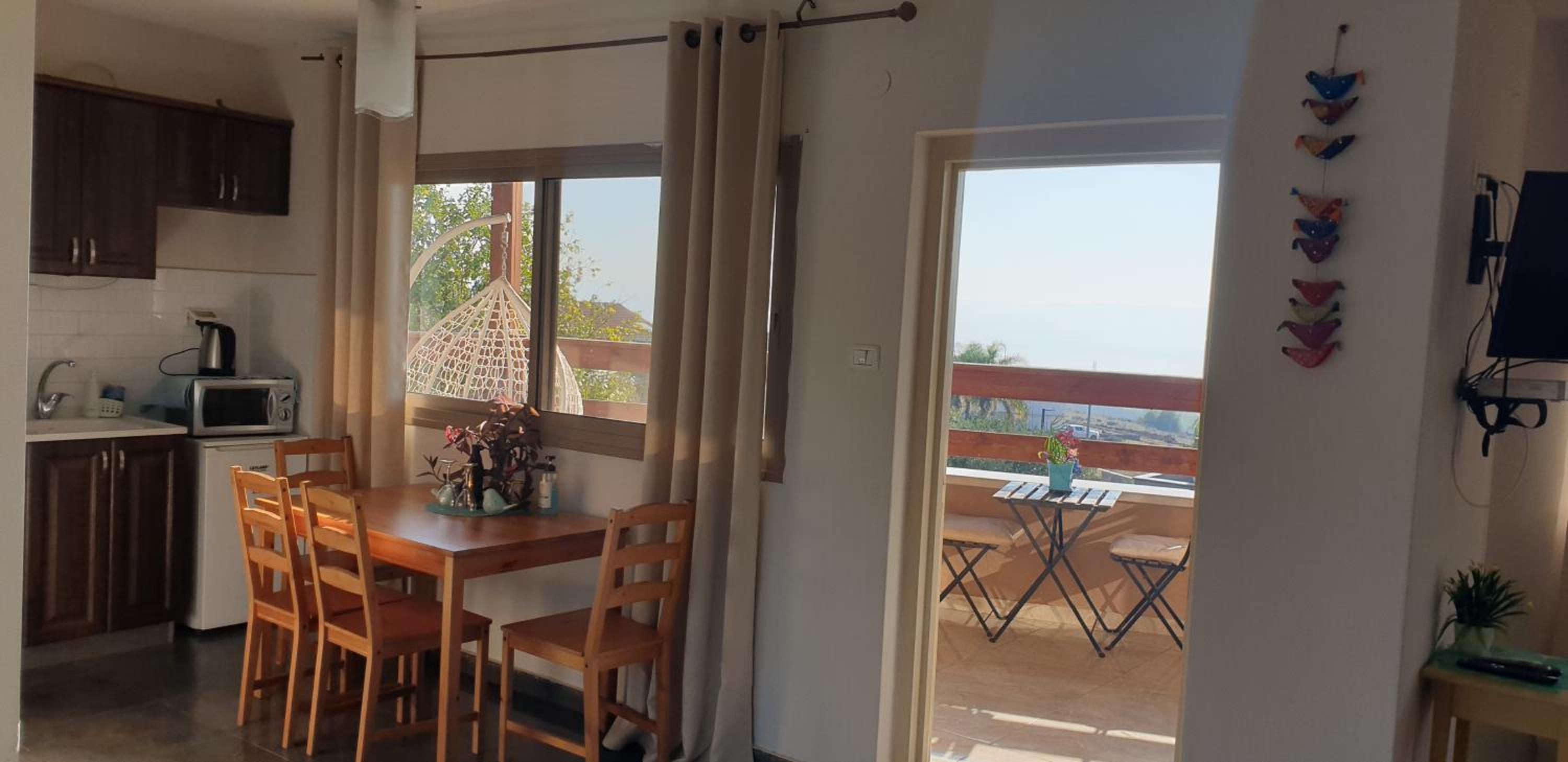 Studio with Balcony - Photo 9