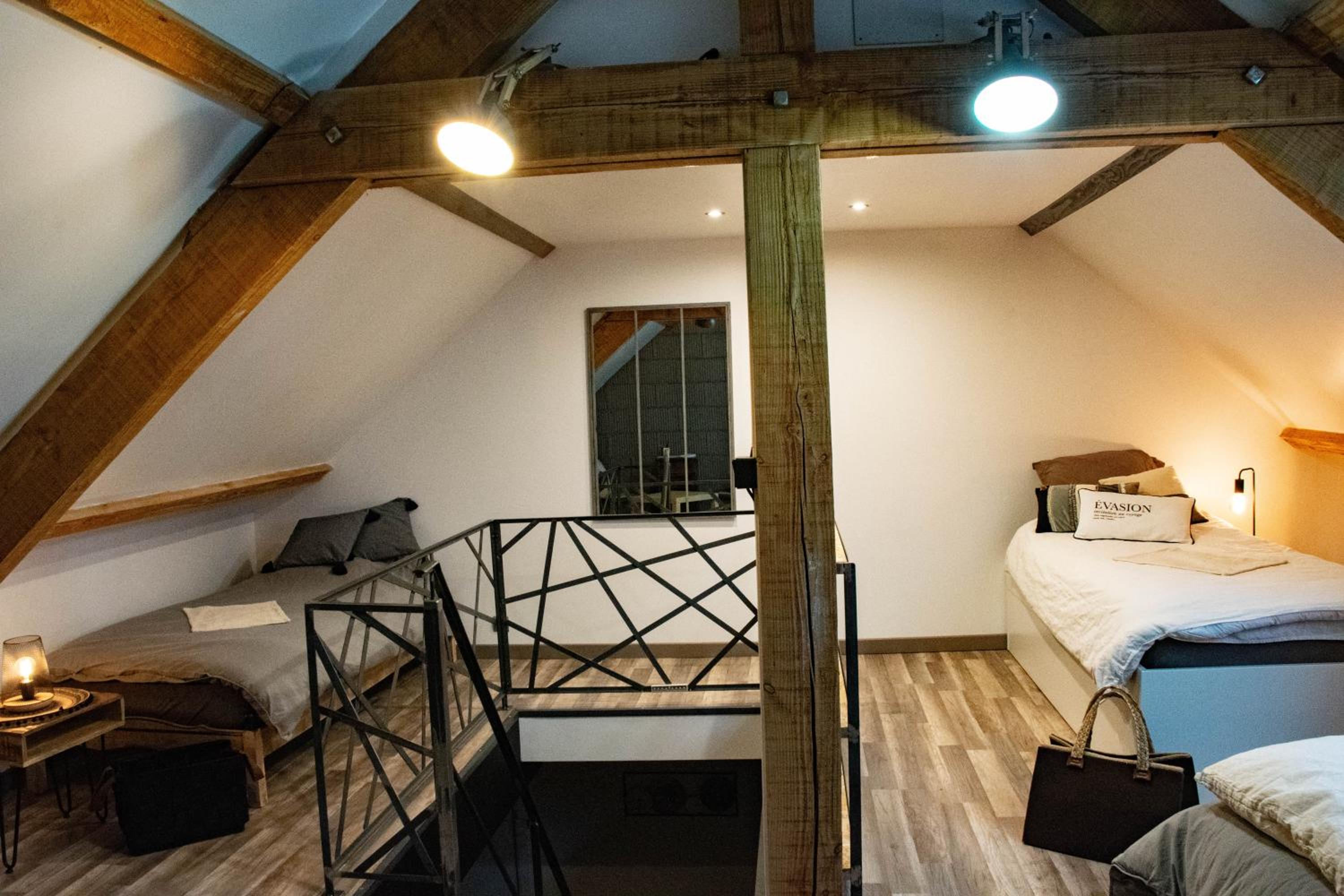Superior Deluxe Double or Twin Room  photo 3