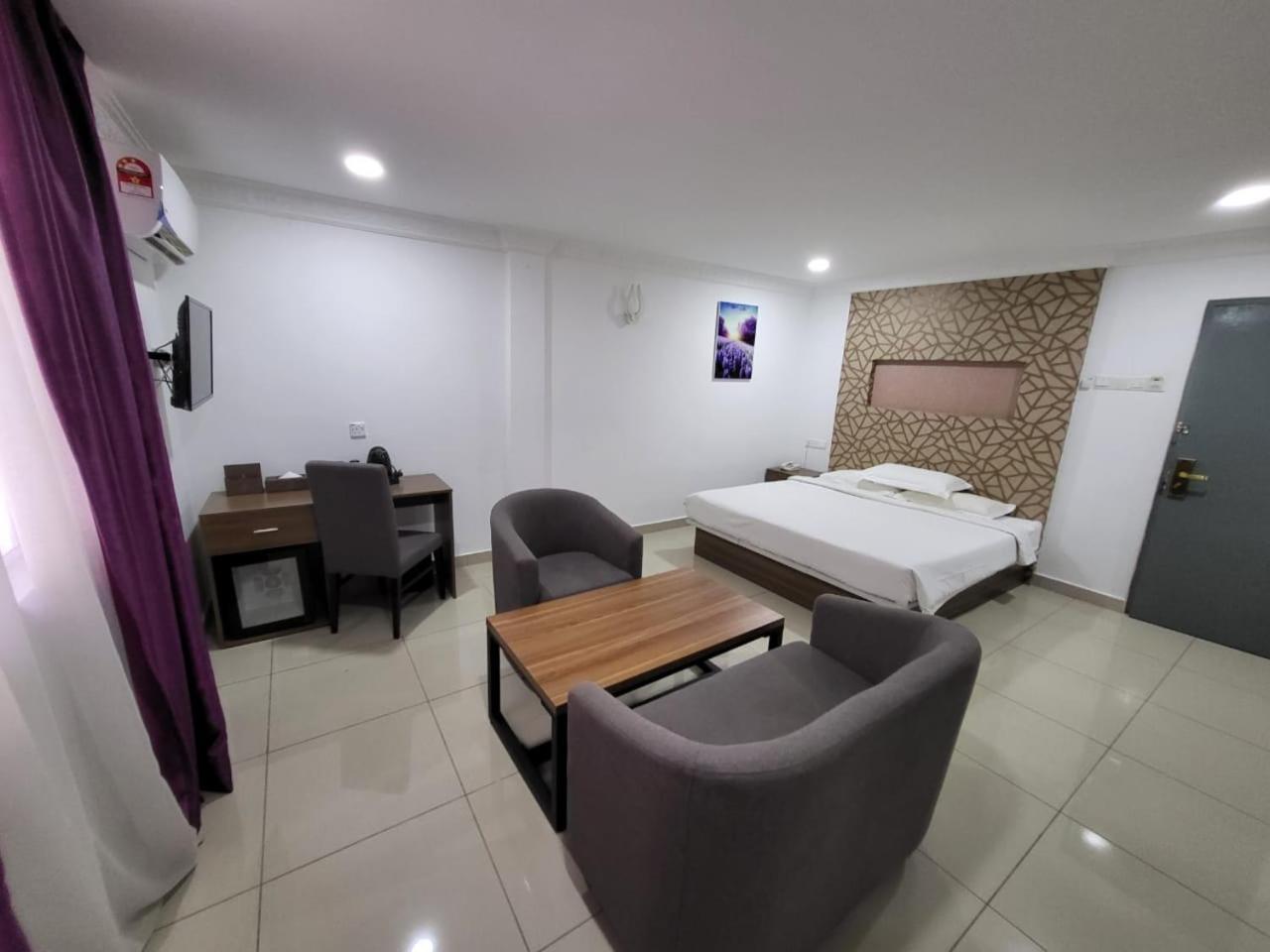 Superior Queen Room
