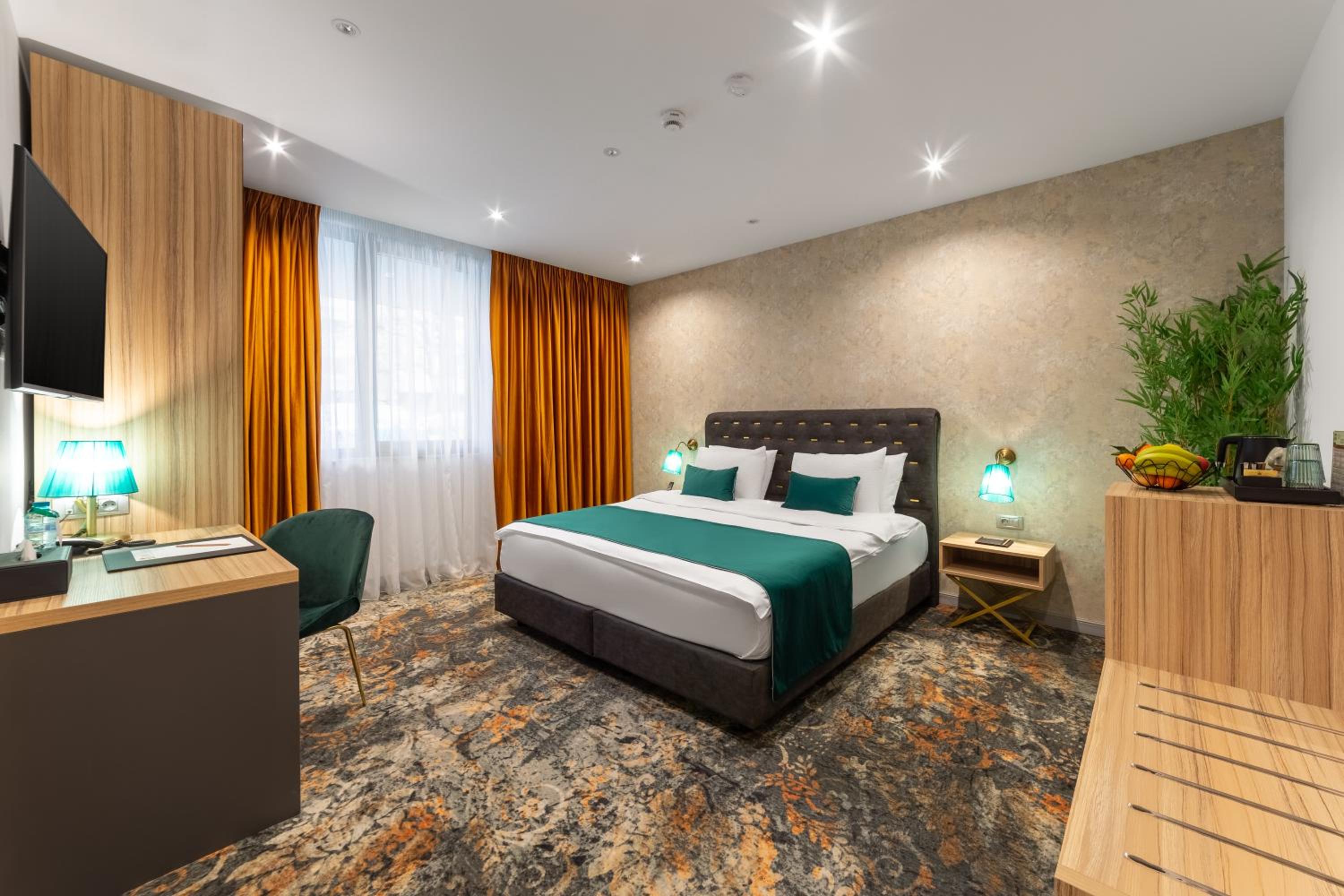 Standard King Room - Photo 5