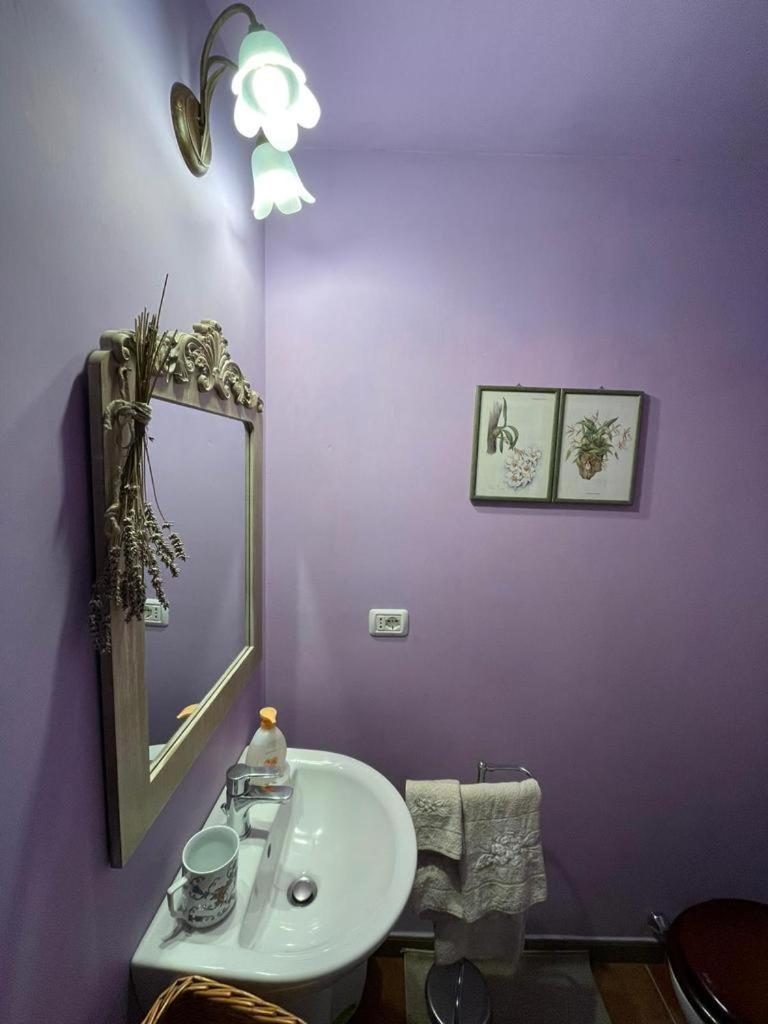 One-Bedroom House - Photo 33