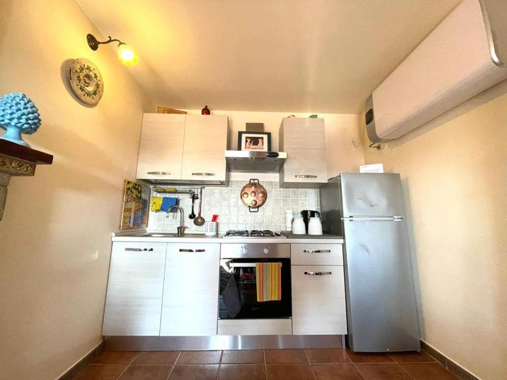 One-Bedroom House - Photo 44