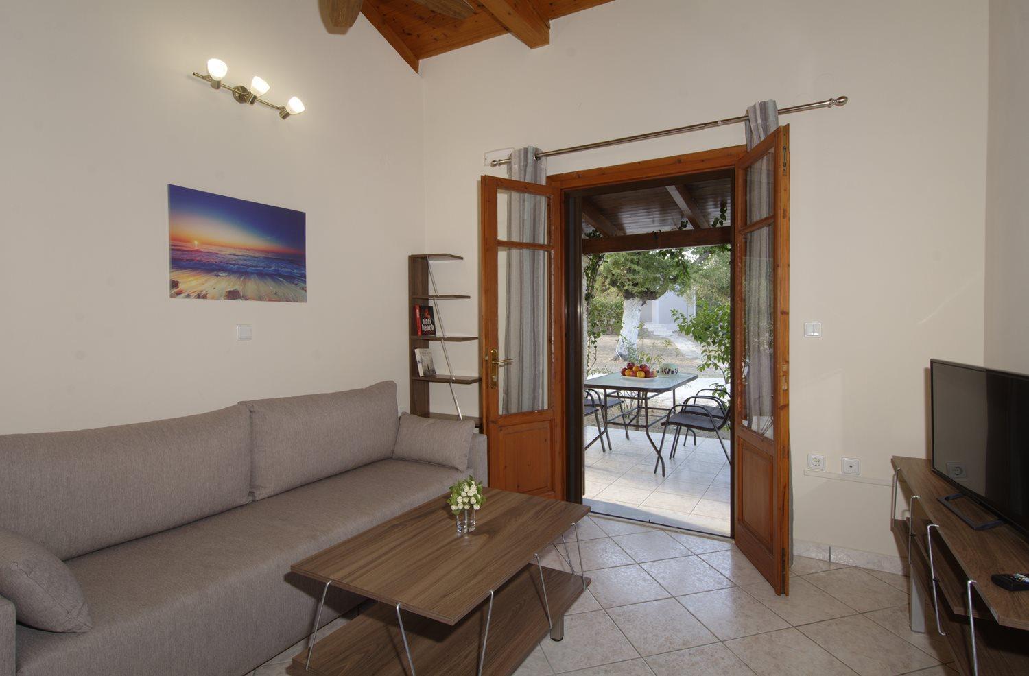 One-Bedroom House photo 2