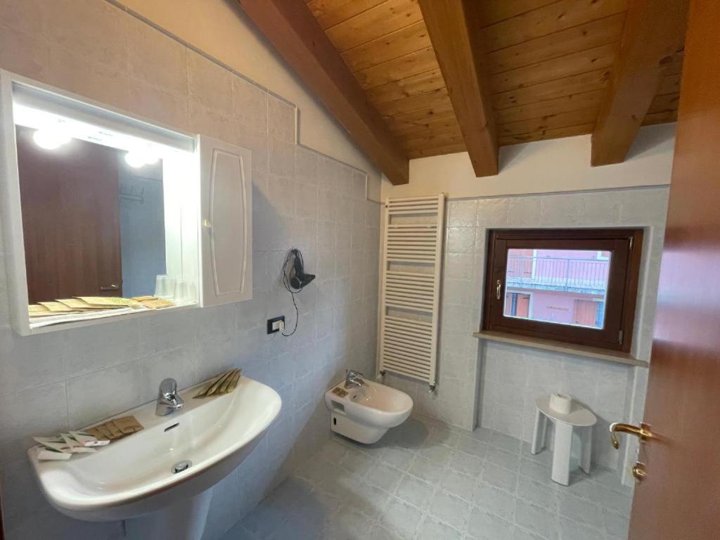 Classic Quadruple Room photo 2