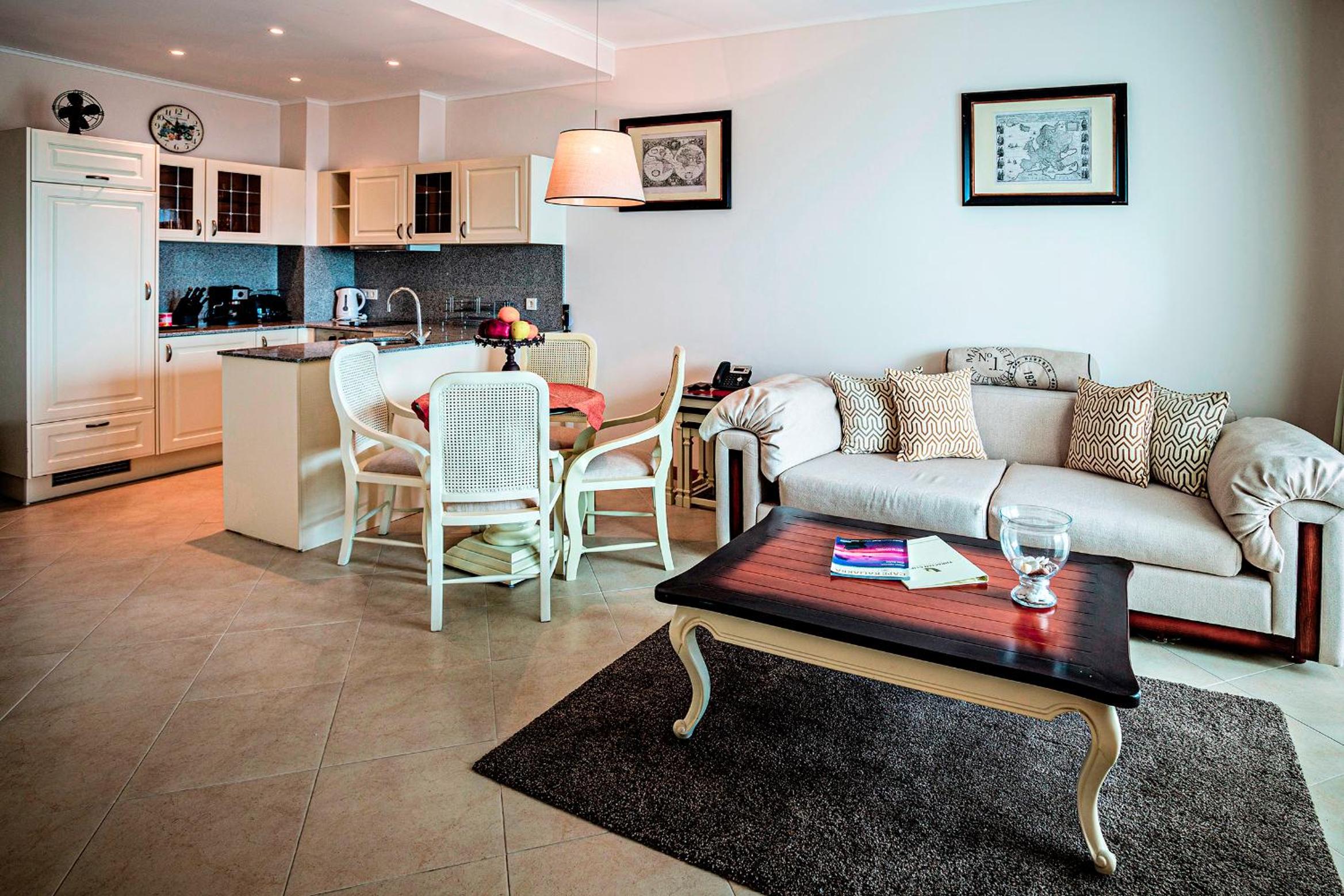 Family Suite photo 2