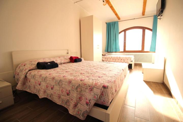 Double or Twin Room - Photo 1