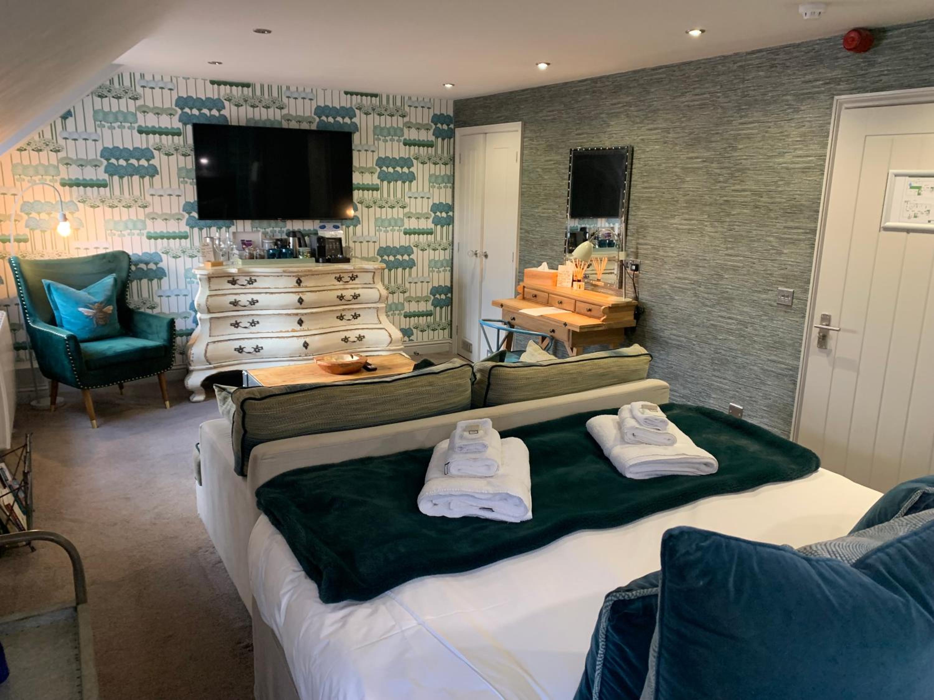 Deluxe Double or Twin Room photo 1