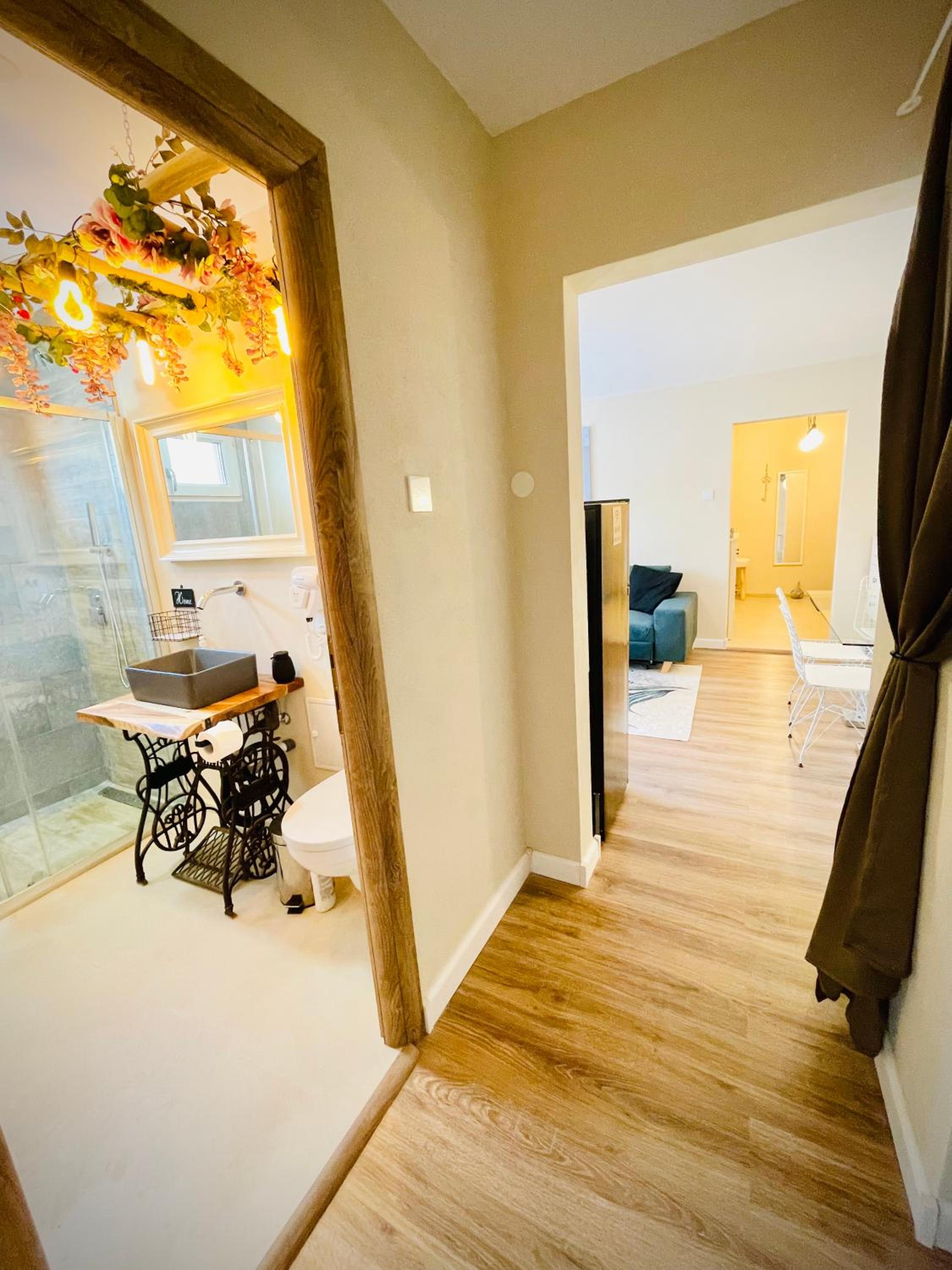 Two-Bedroom Apartment - Photo 9