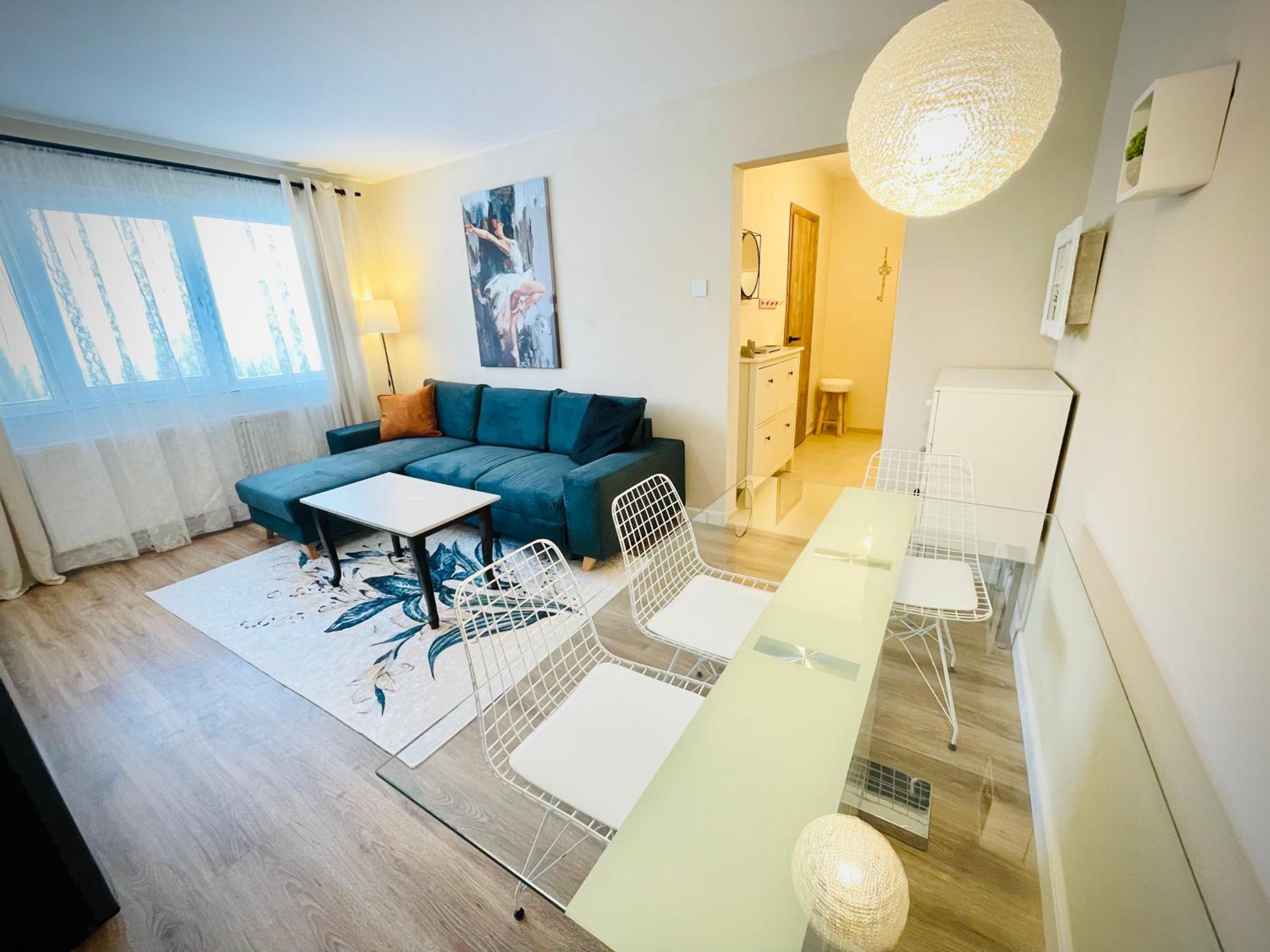 Two-Bedroom Apartment - Photo 11