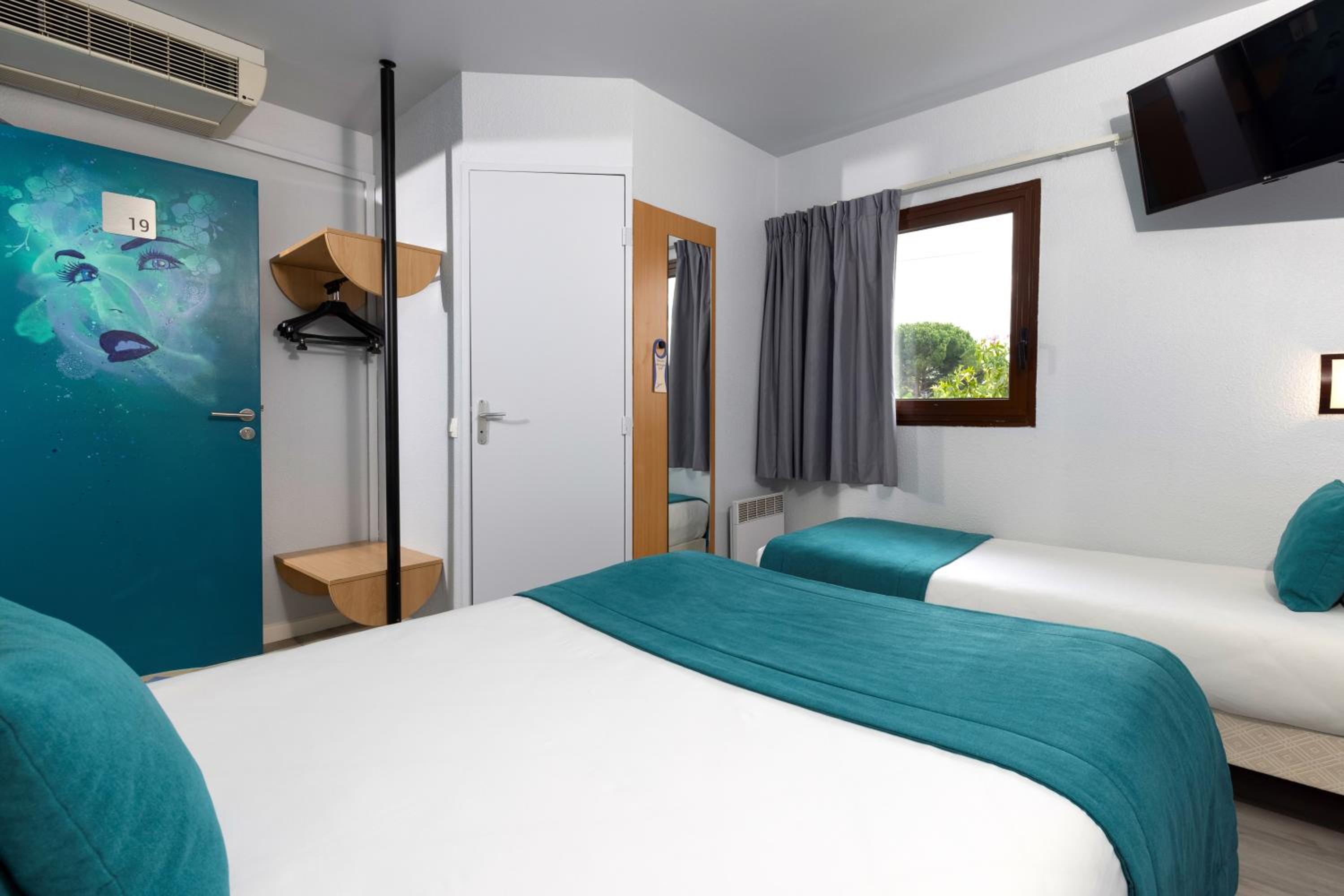 Triple Room