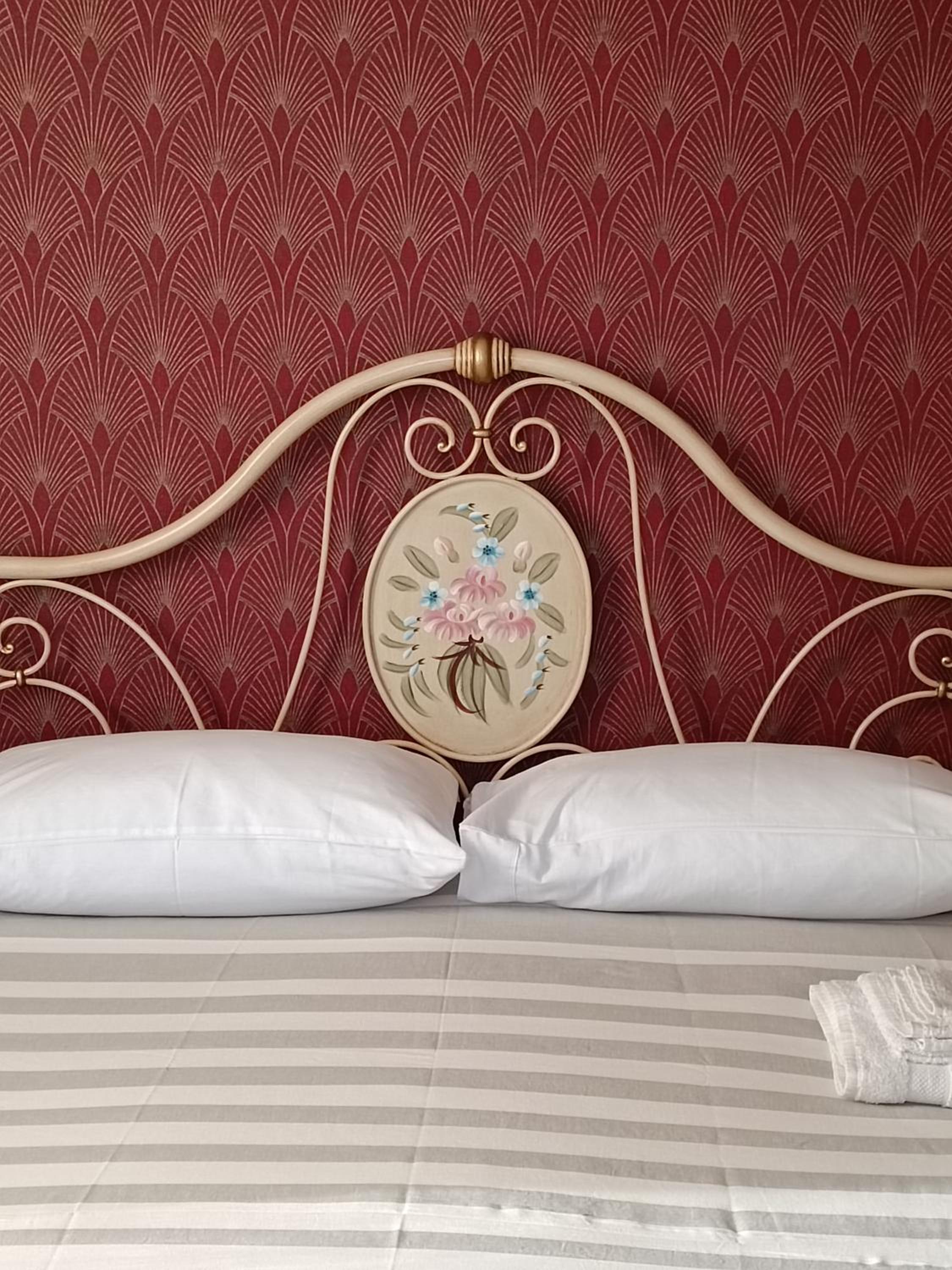 Deluxe Double Room - Photo 5