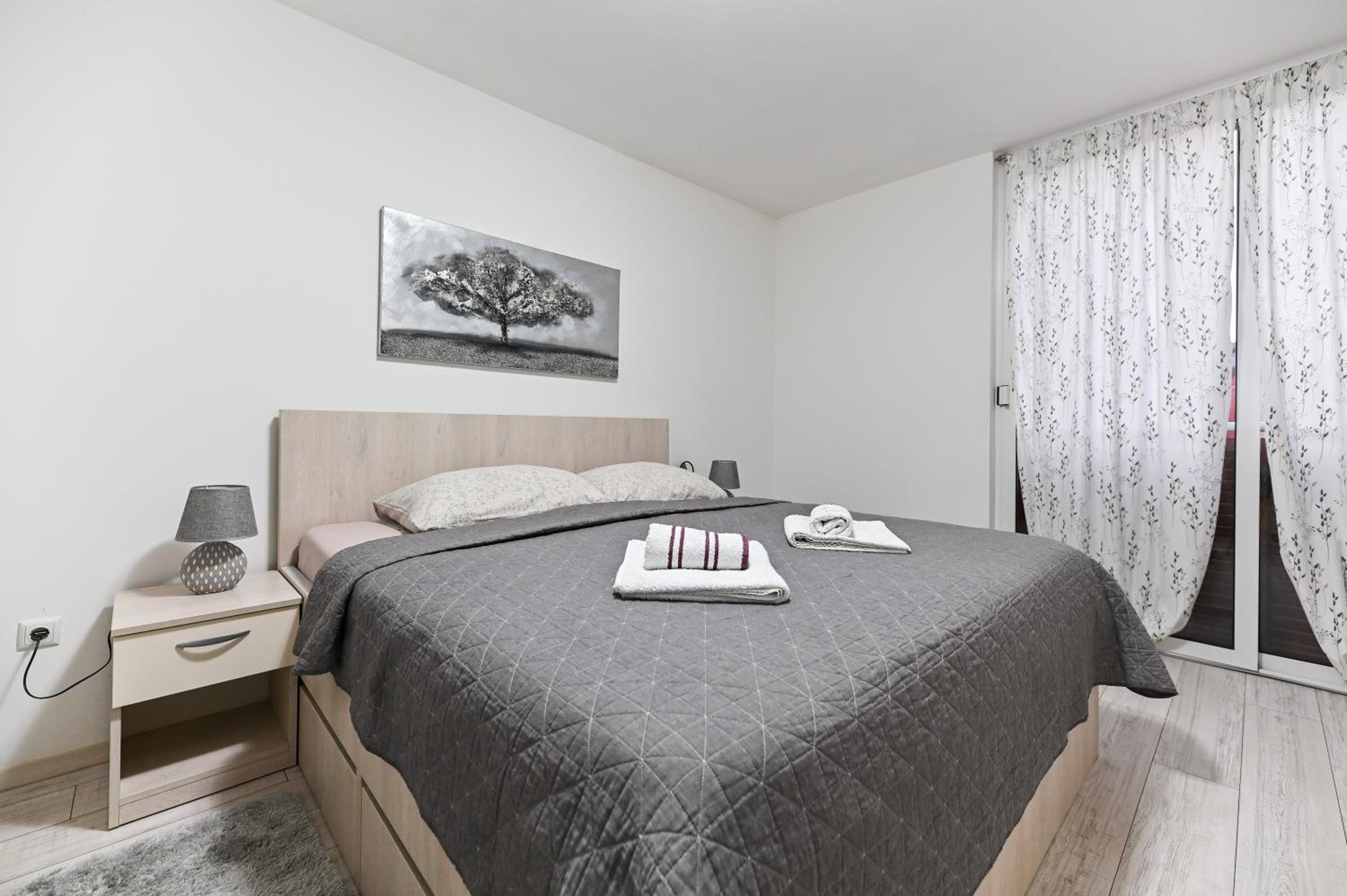 Apartment - Photo 47
