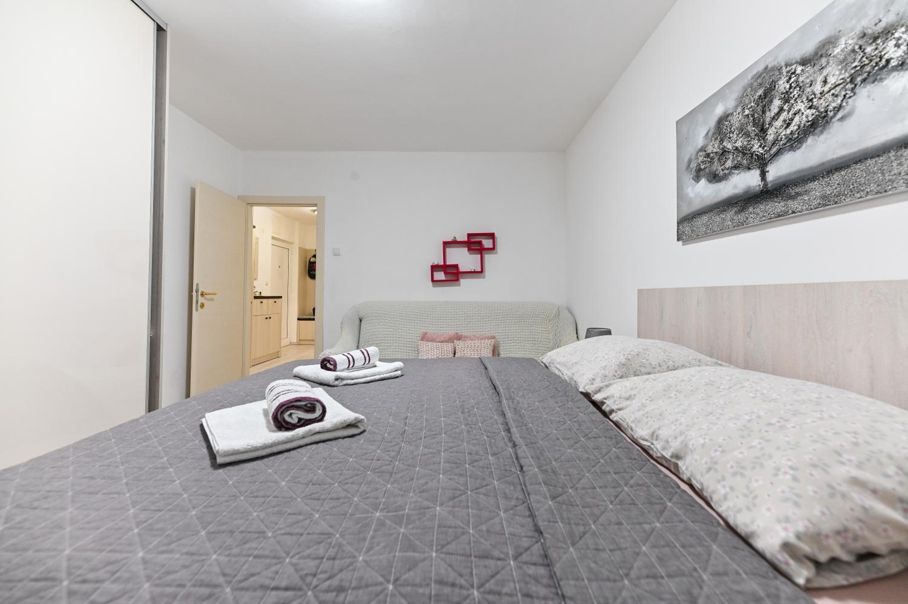 Apartment - Photo 49