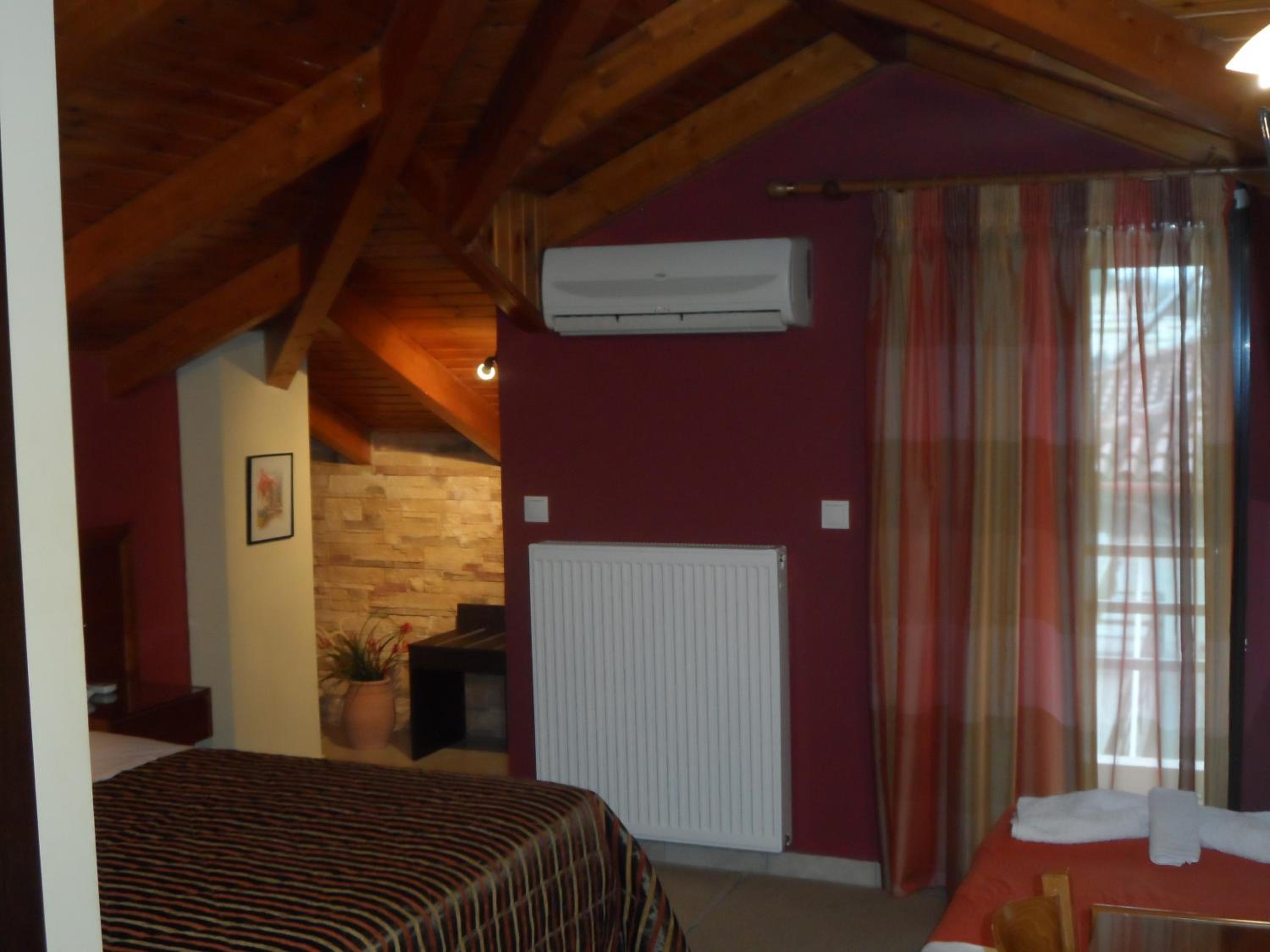 Superior Triple Room photo 3