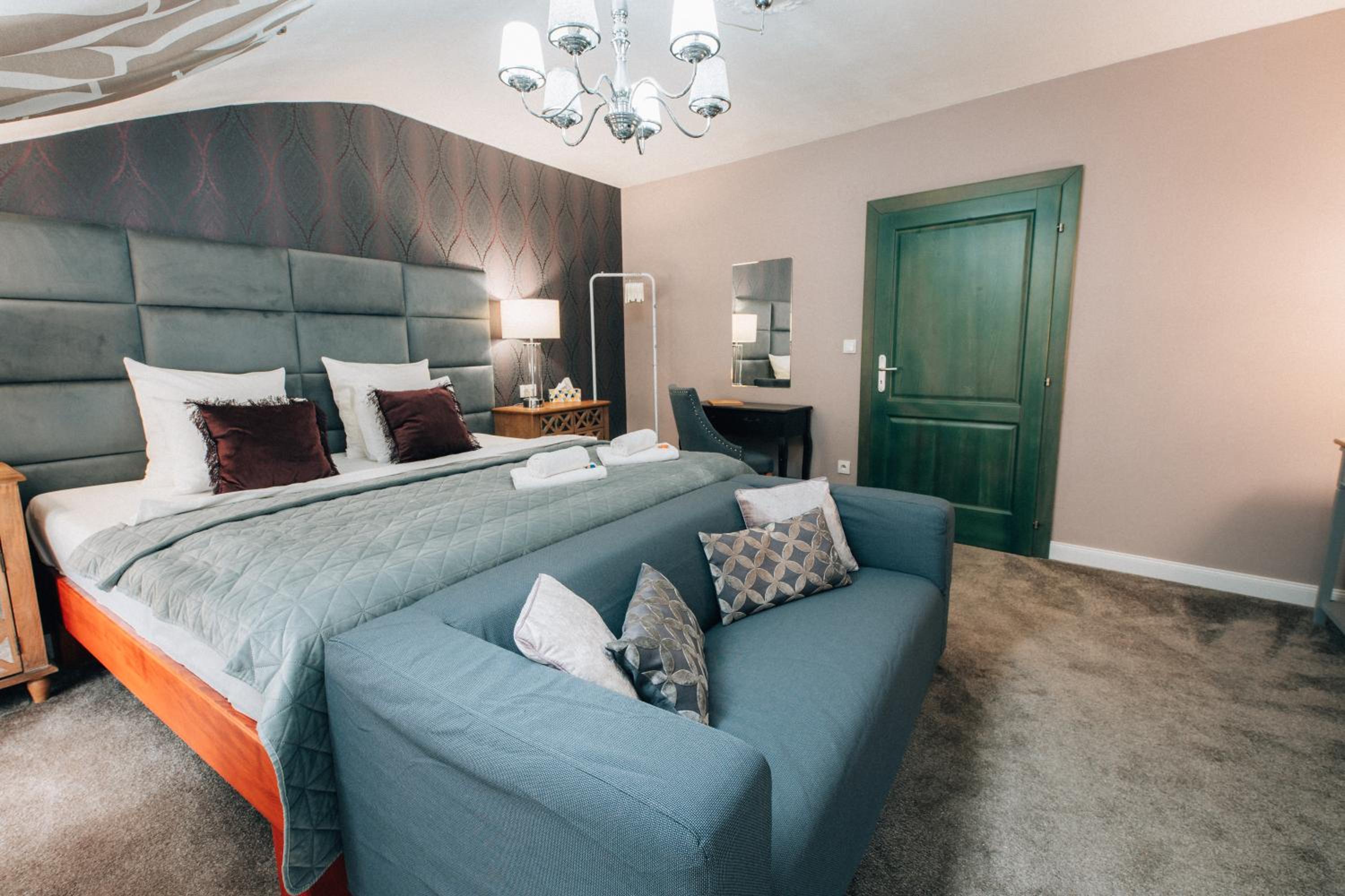 Deluxe Junior Suite photo 2