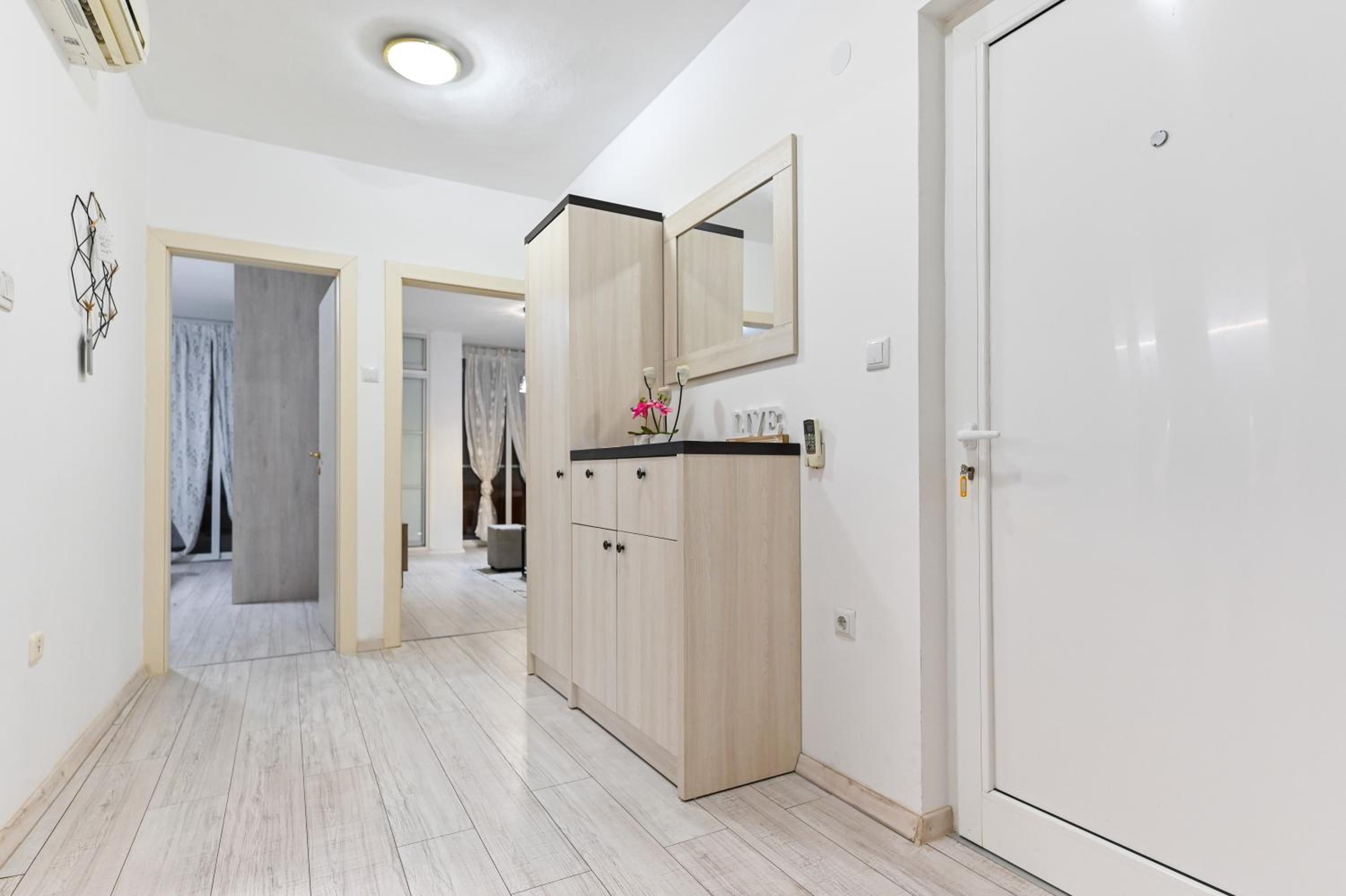 Apartment - Photo 15