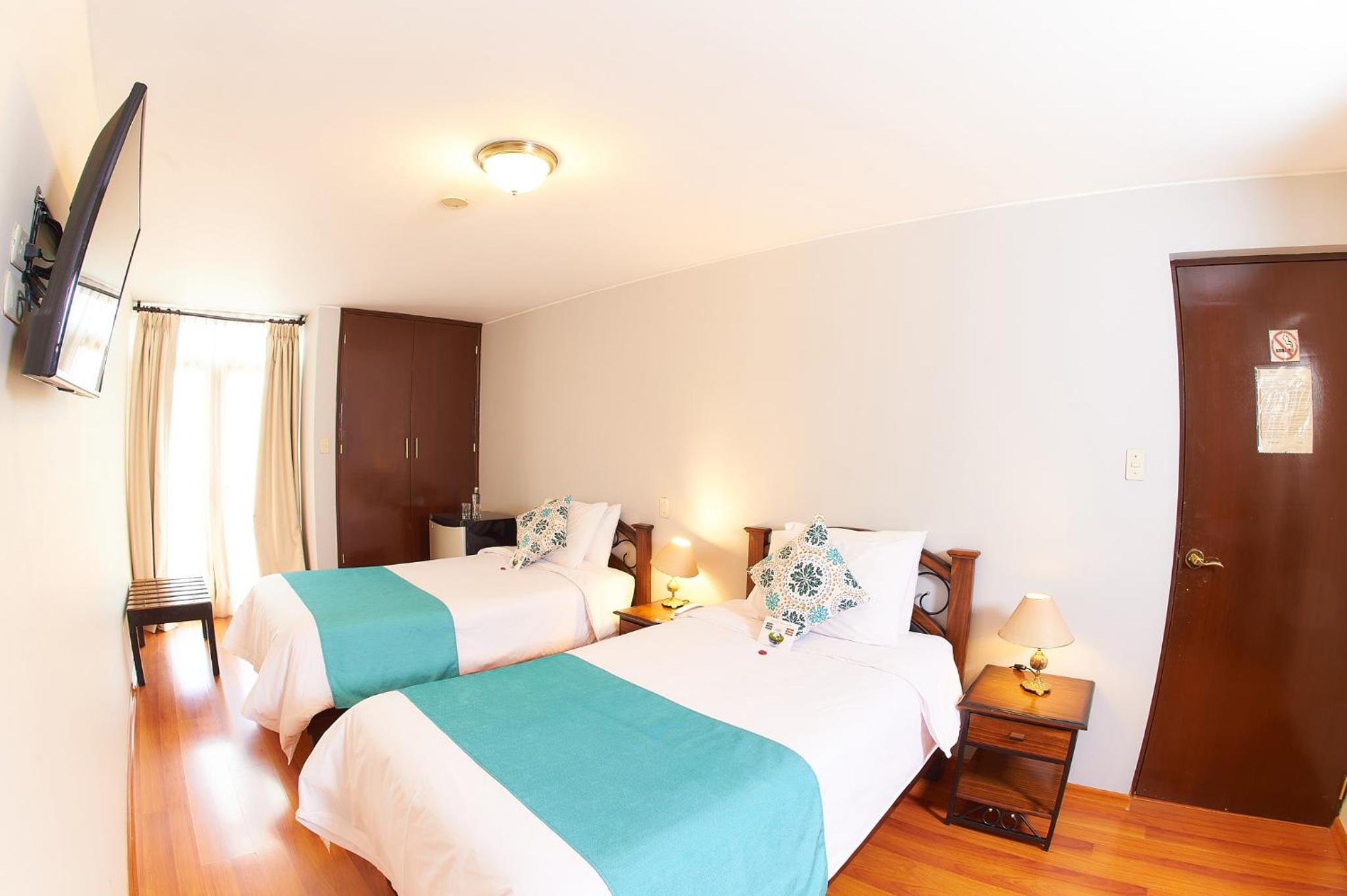 Twin Room - Photo 4