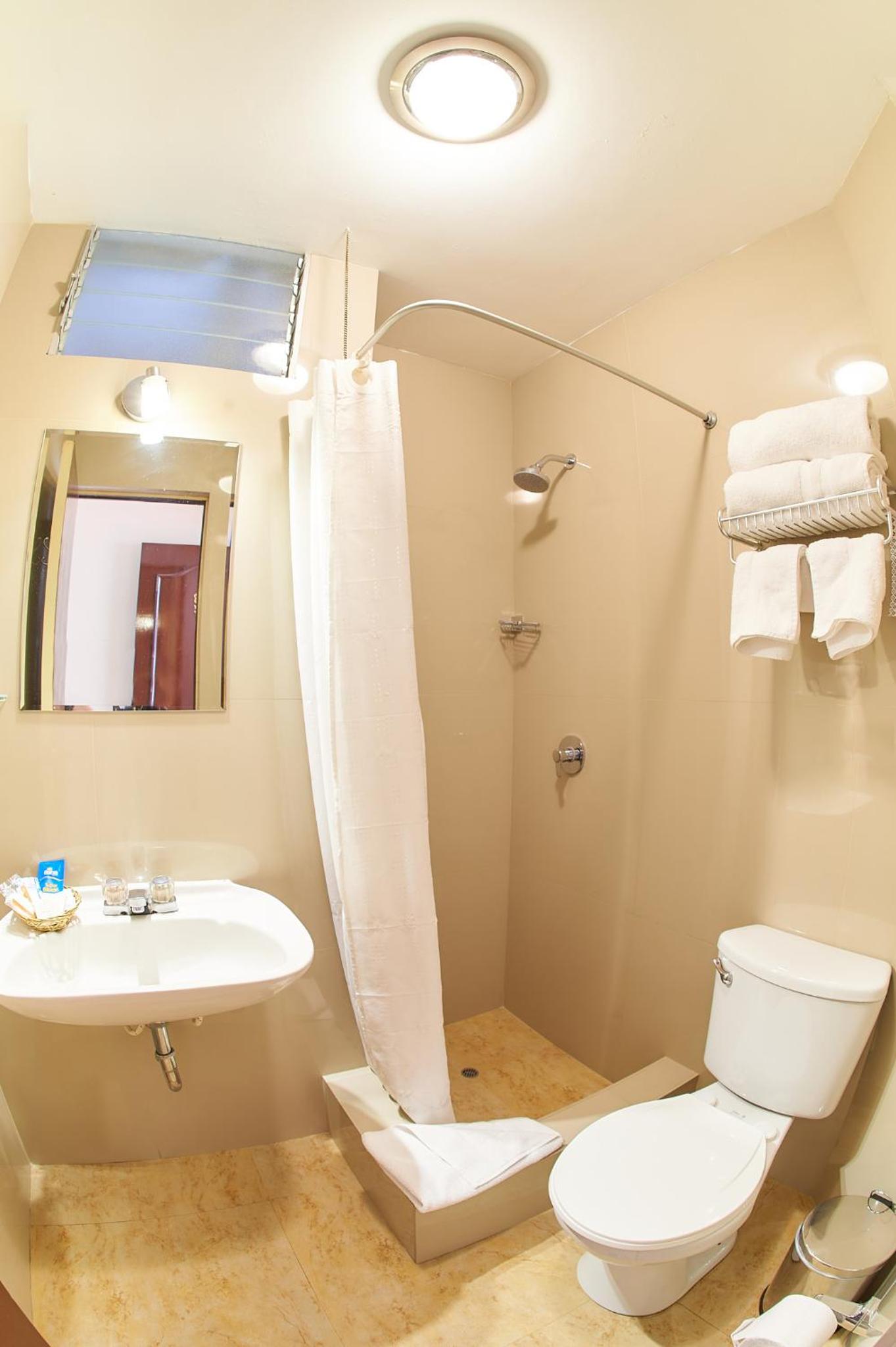 Twin Room - Photo 2