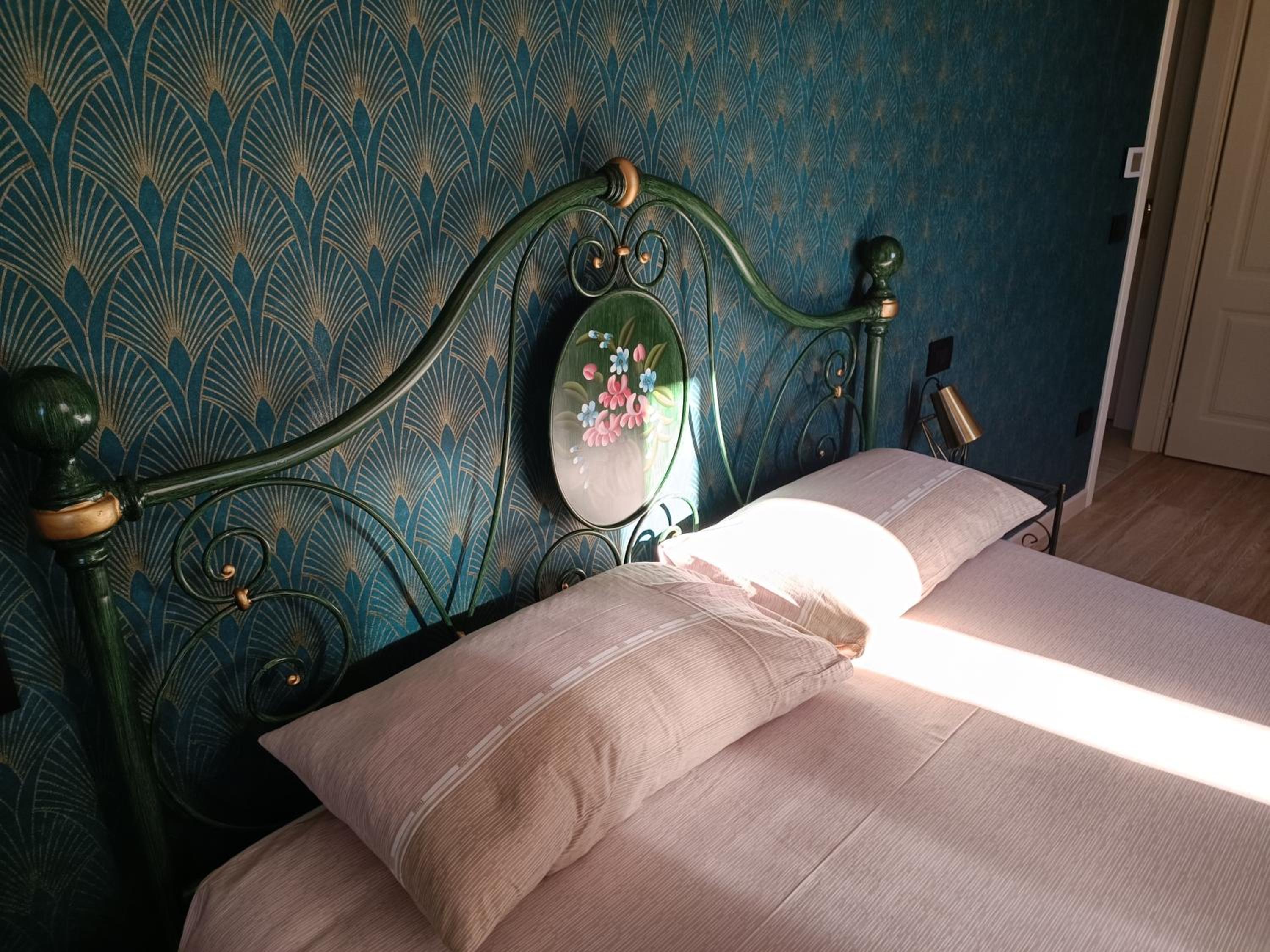 Double Room with Garden View - Photo 9