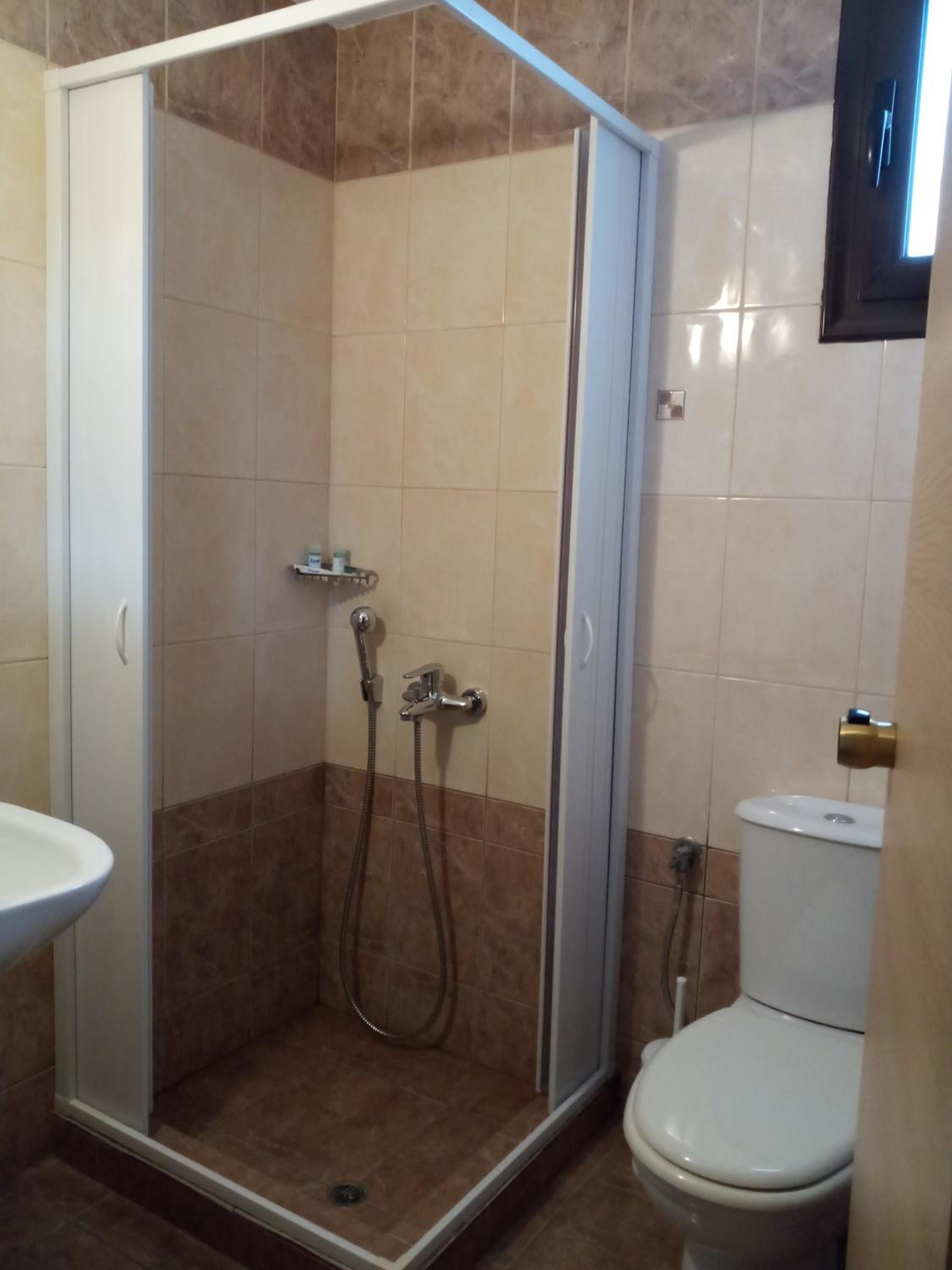 Standard Triple Room photo 2