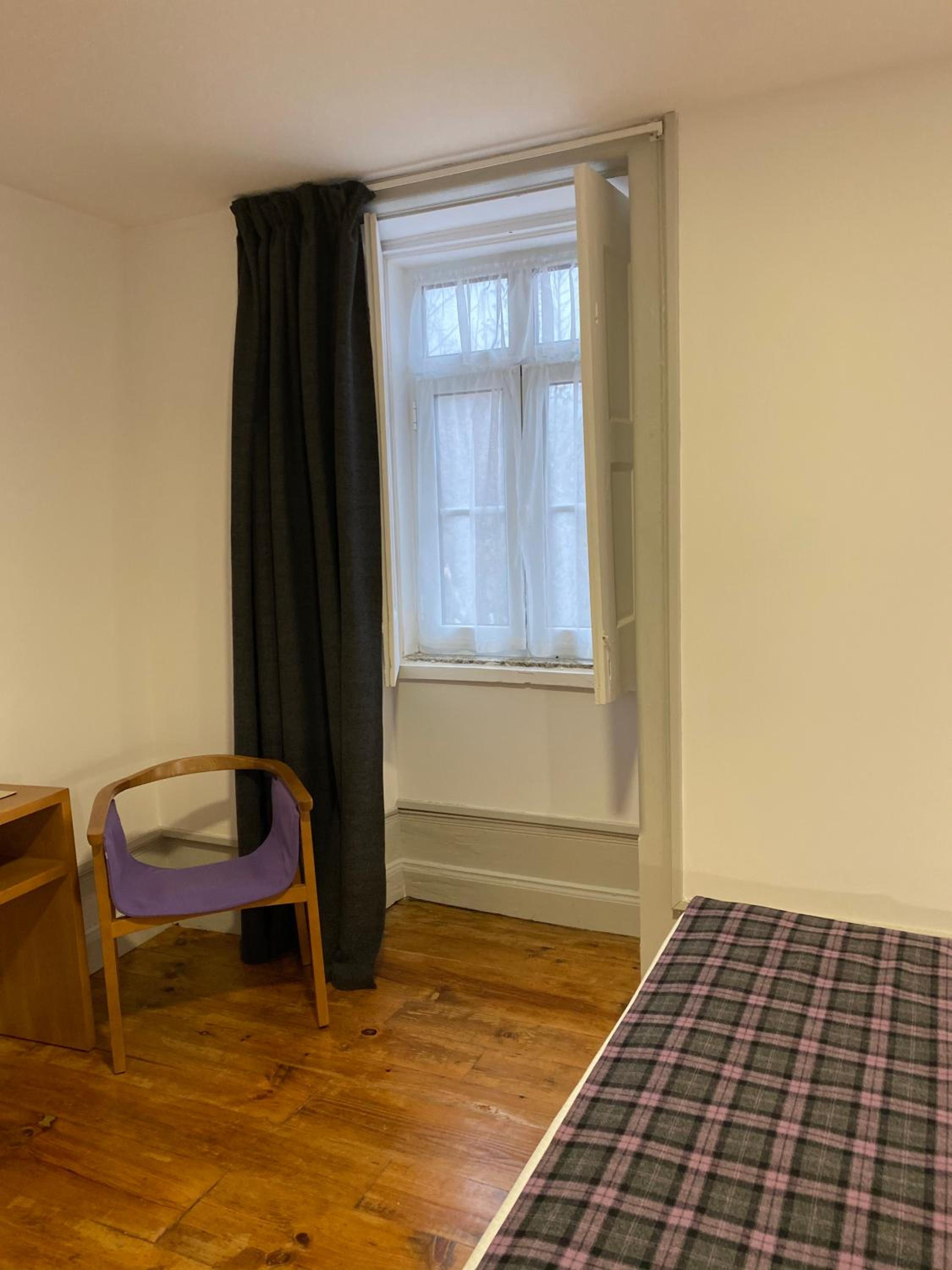 Double Room - Photo 12