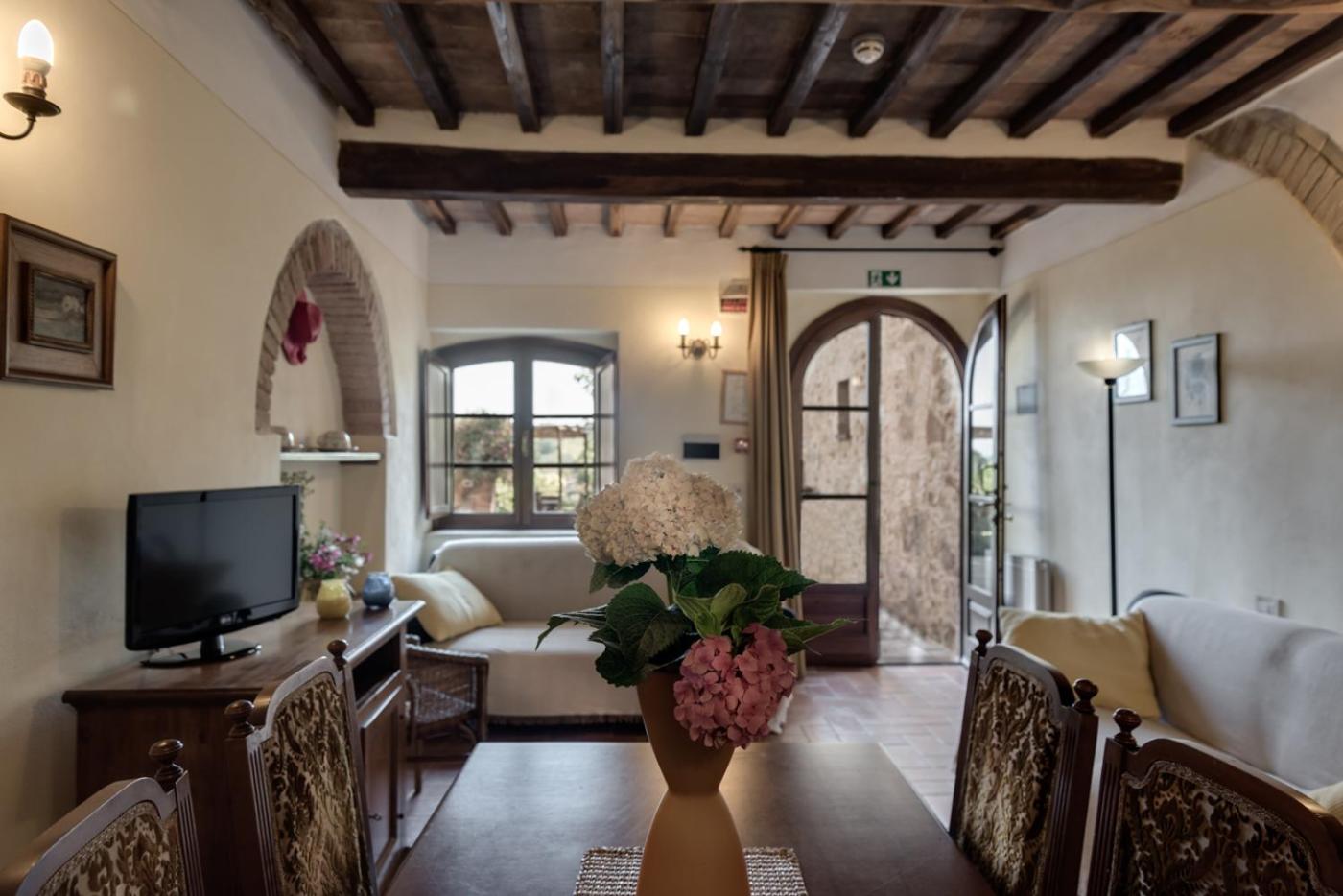Two-Bedroom Apartment (4 Adults + 2 Children) photo 1