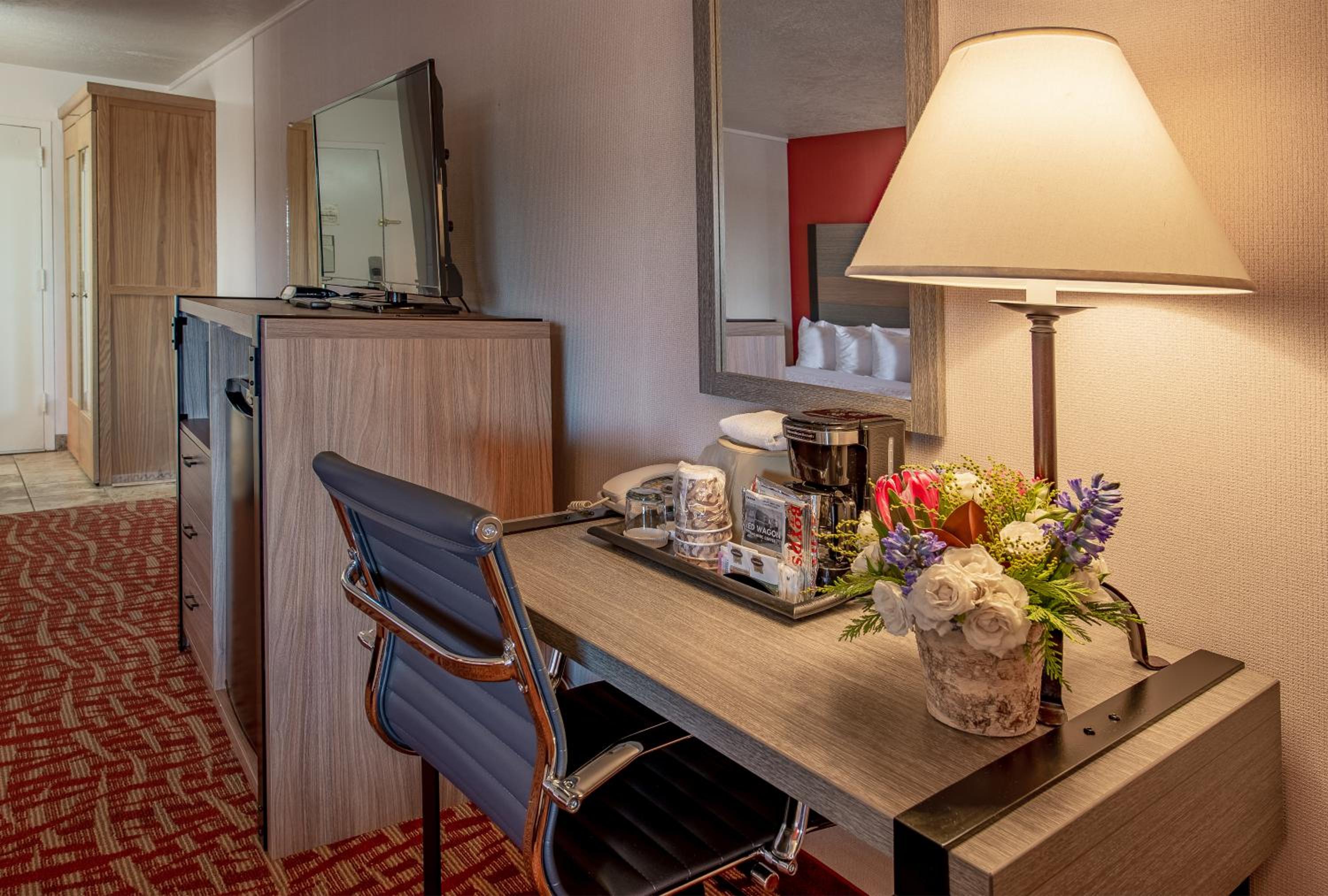 Standard Queen Room - Photo 4