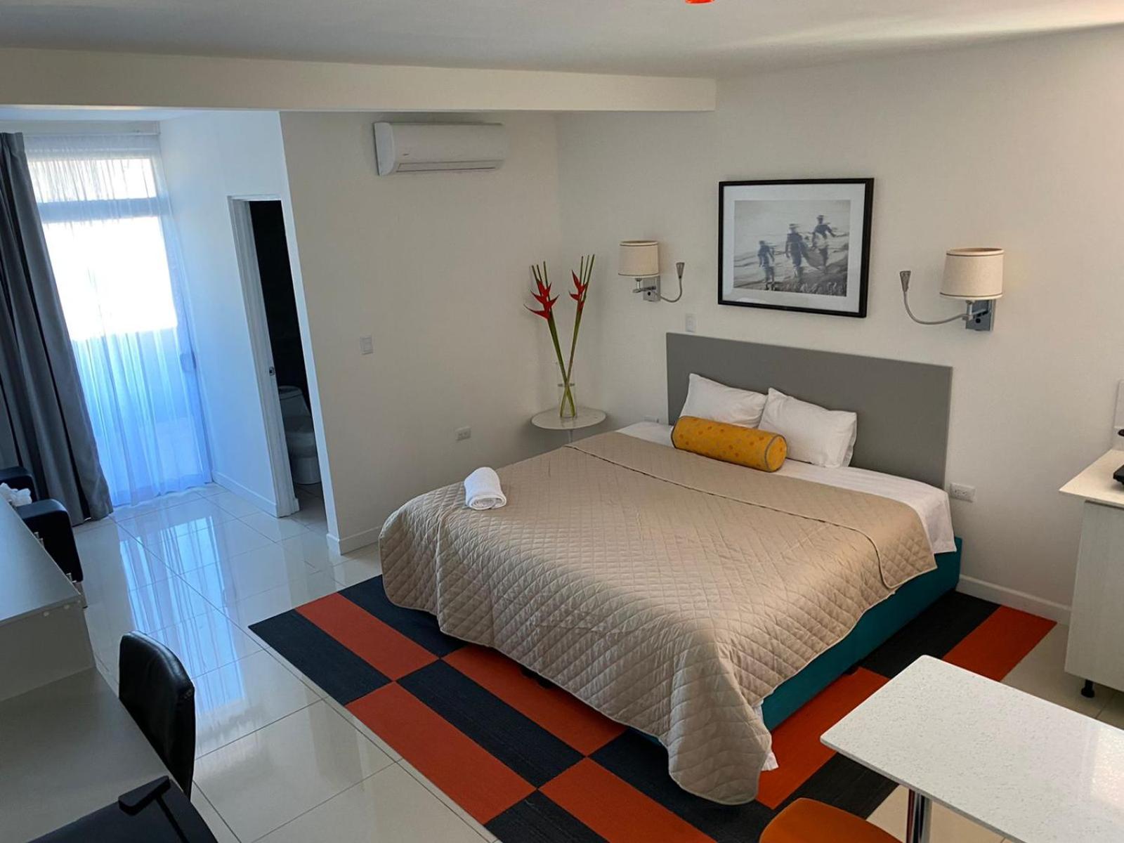 Apartment with Terrace photo 3