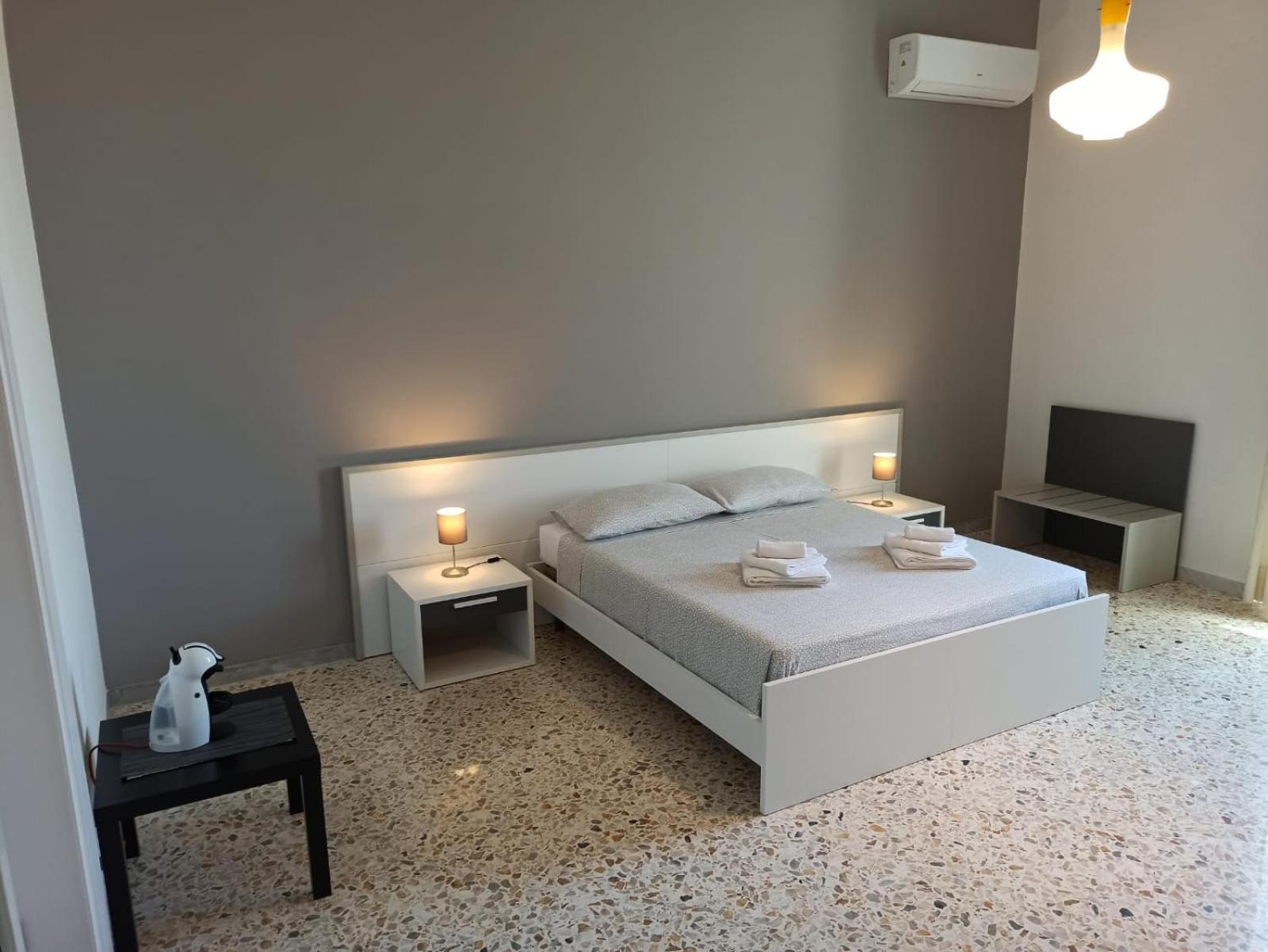 Large Double or Twin Room photo 1