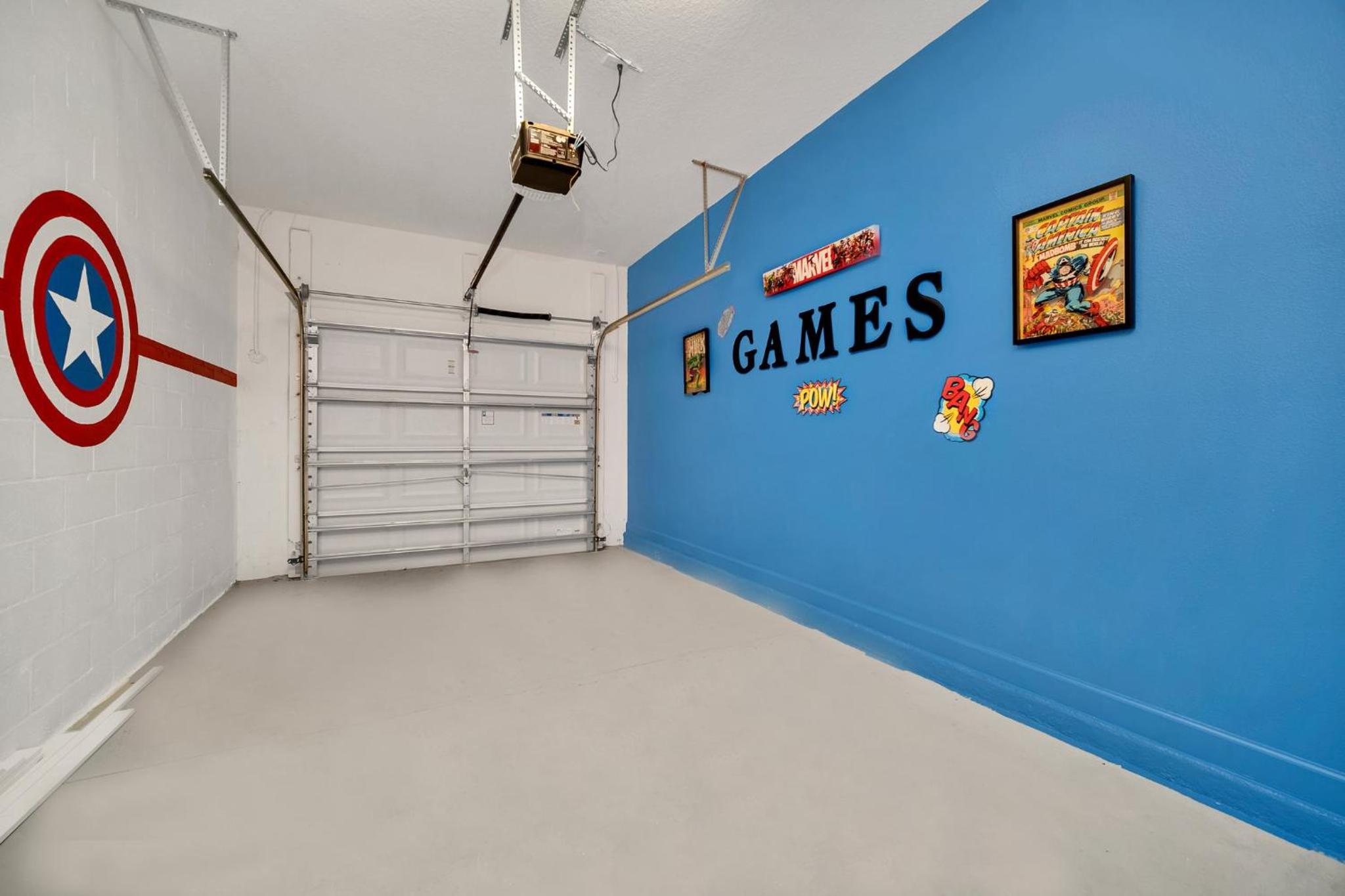 Six-Bedroom House - Photo 38