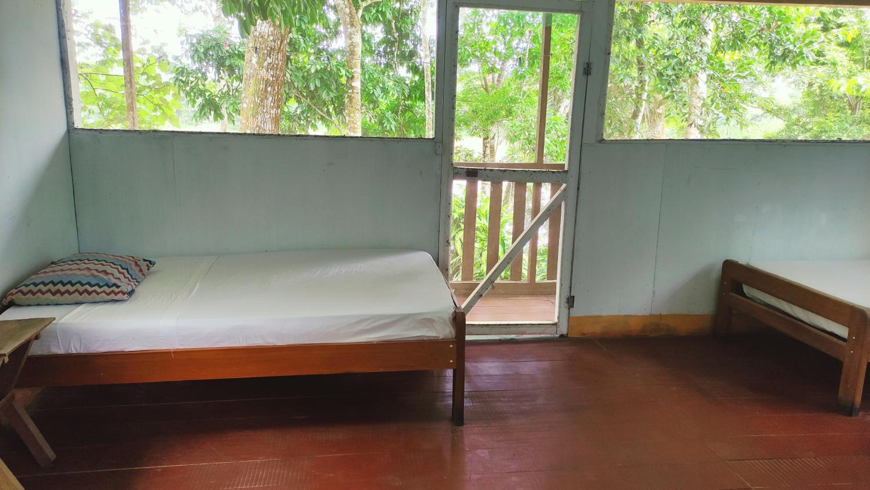 Mixed Dormitory Room photo 1