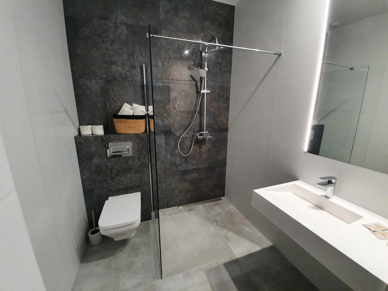 Superior Twin Room - Photo 3