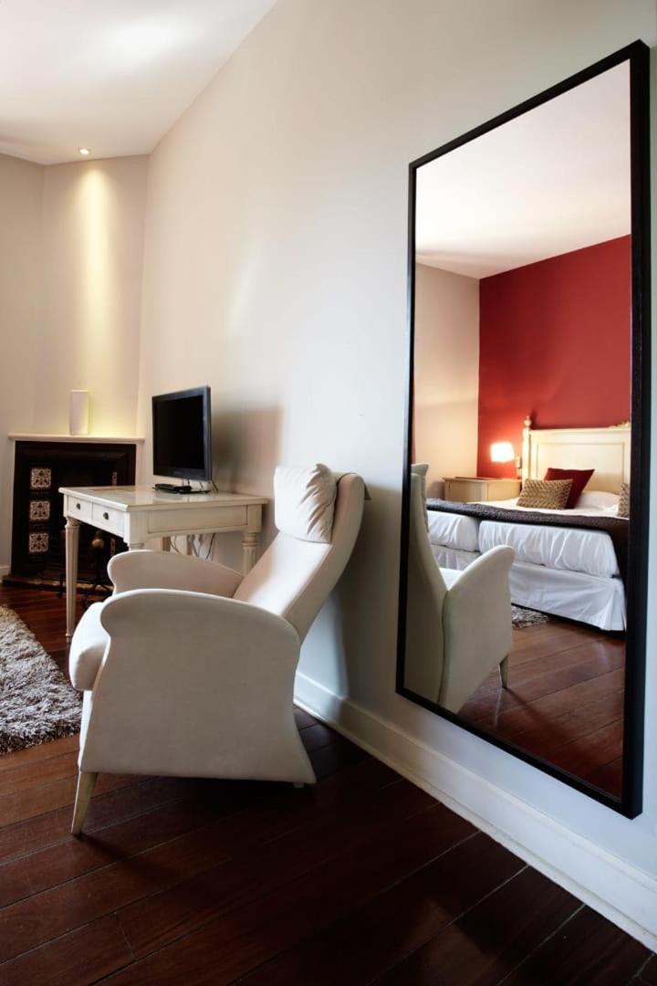 Twin Room - Disability Access photo 2
