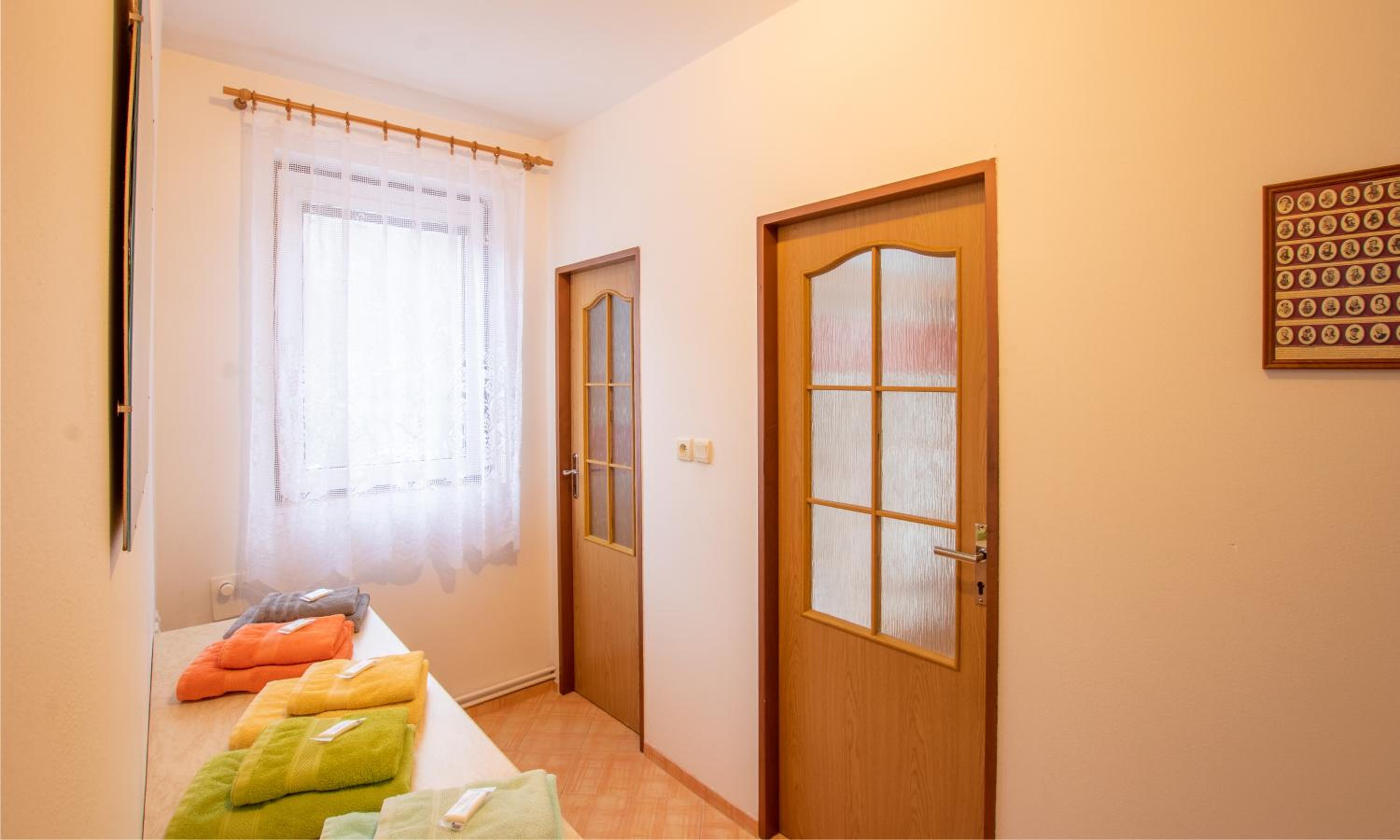 Large Apartment photo 3