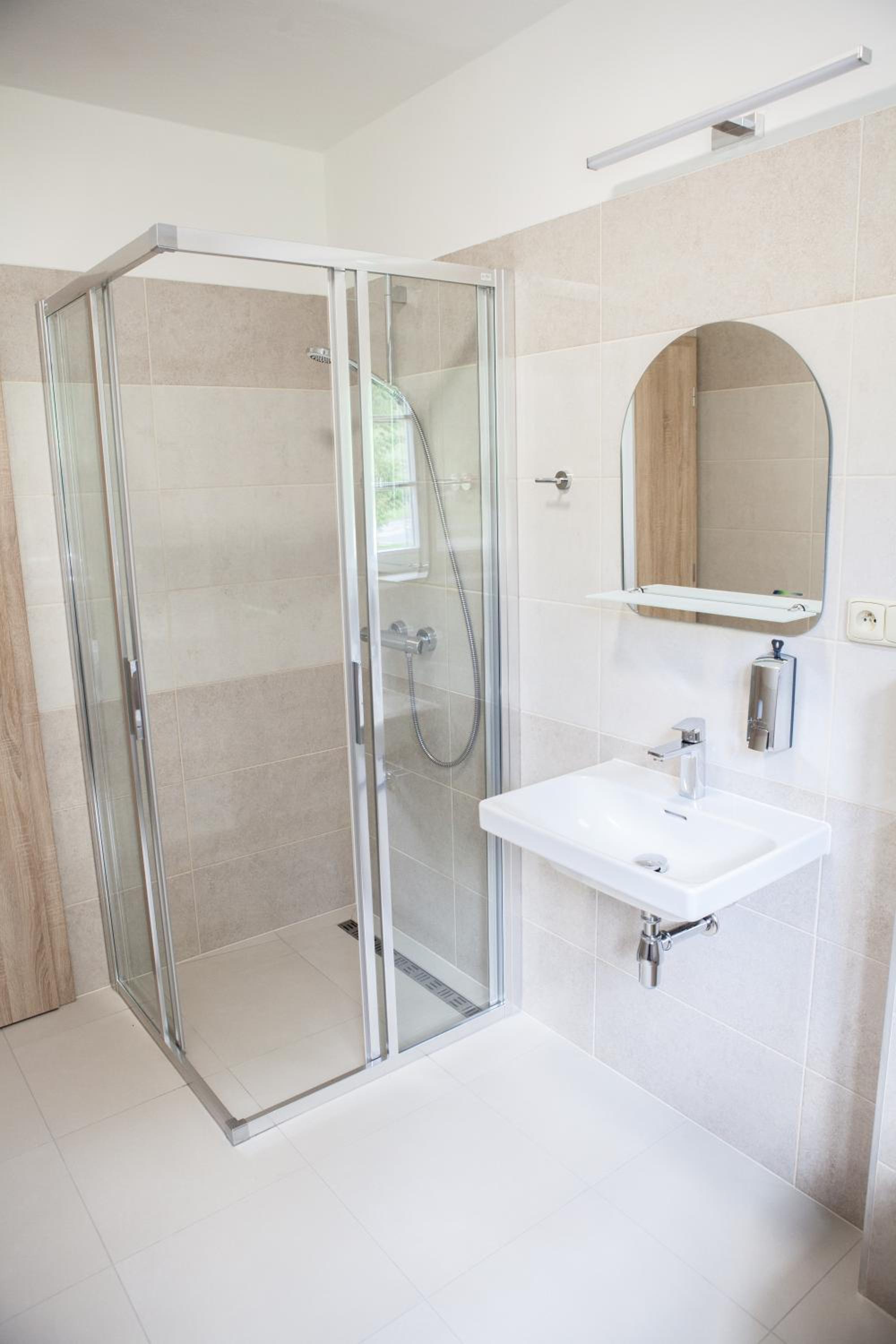 Triple Room - Photo 2