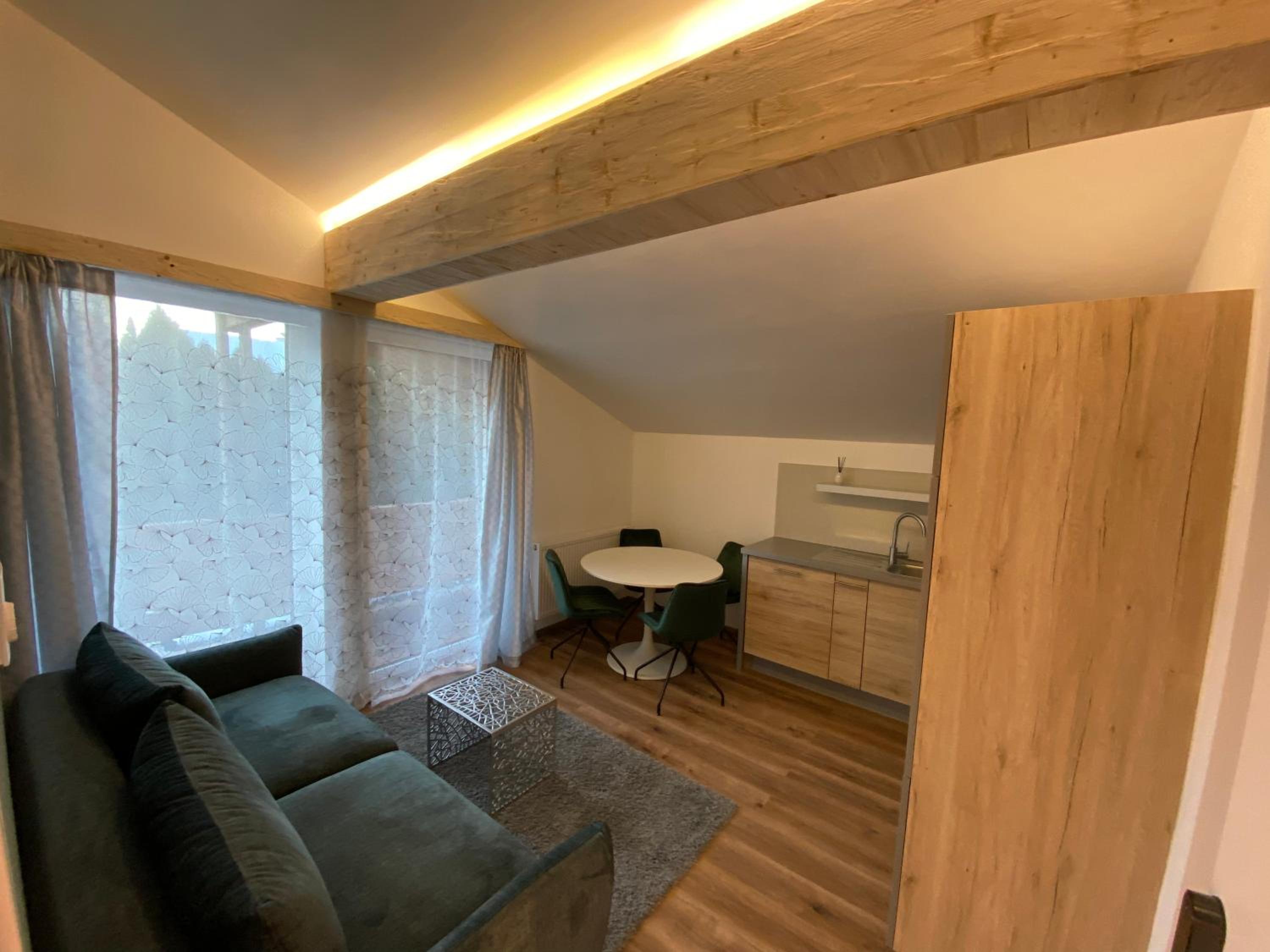 Apartment 7