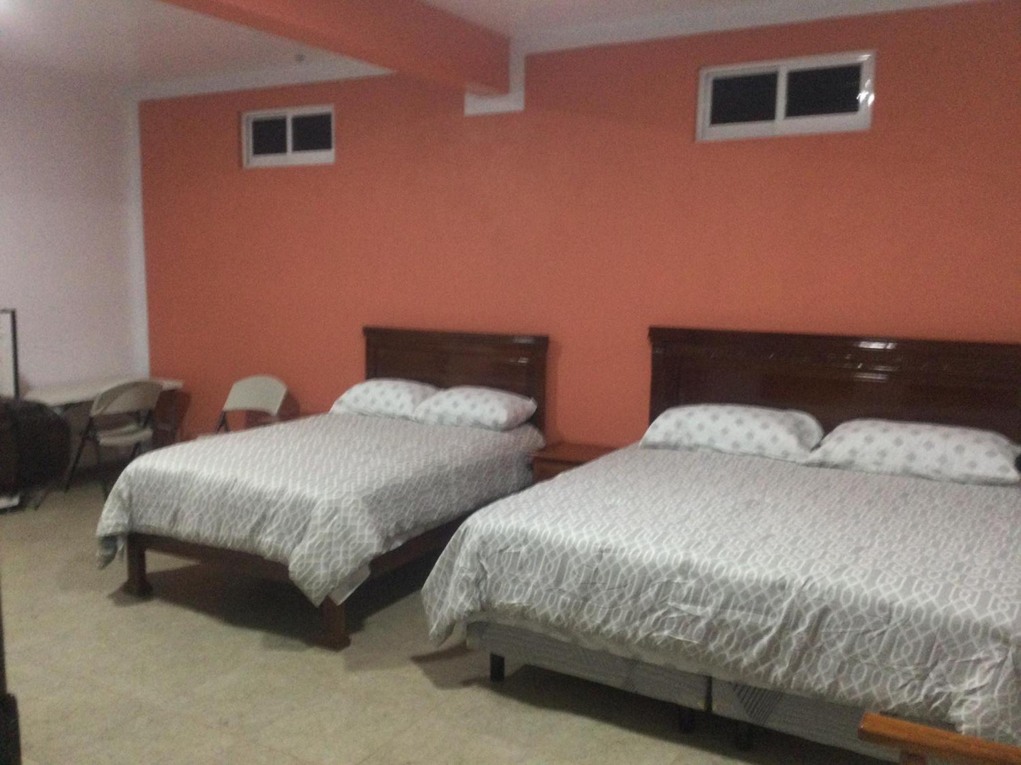 Twin Room - Photo 14
