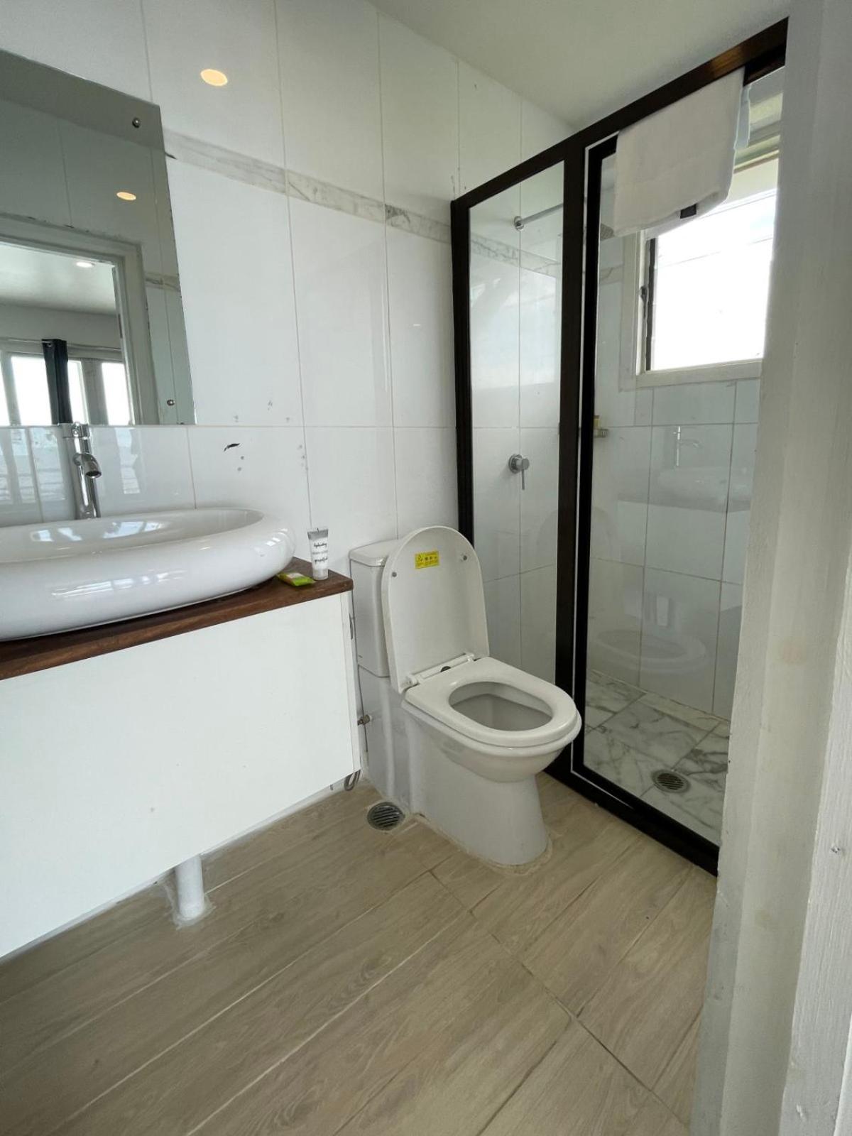 Double Room with Sea View photo 9
