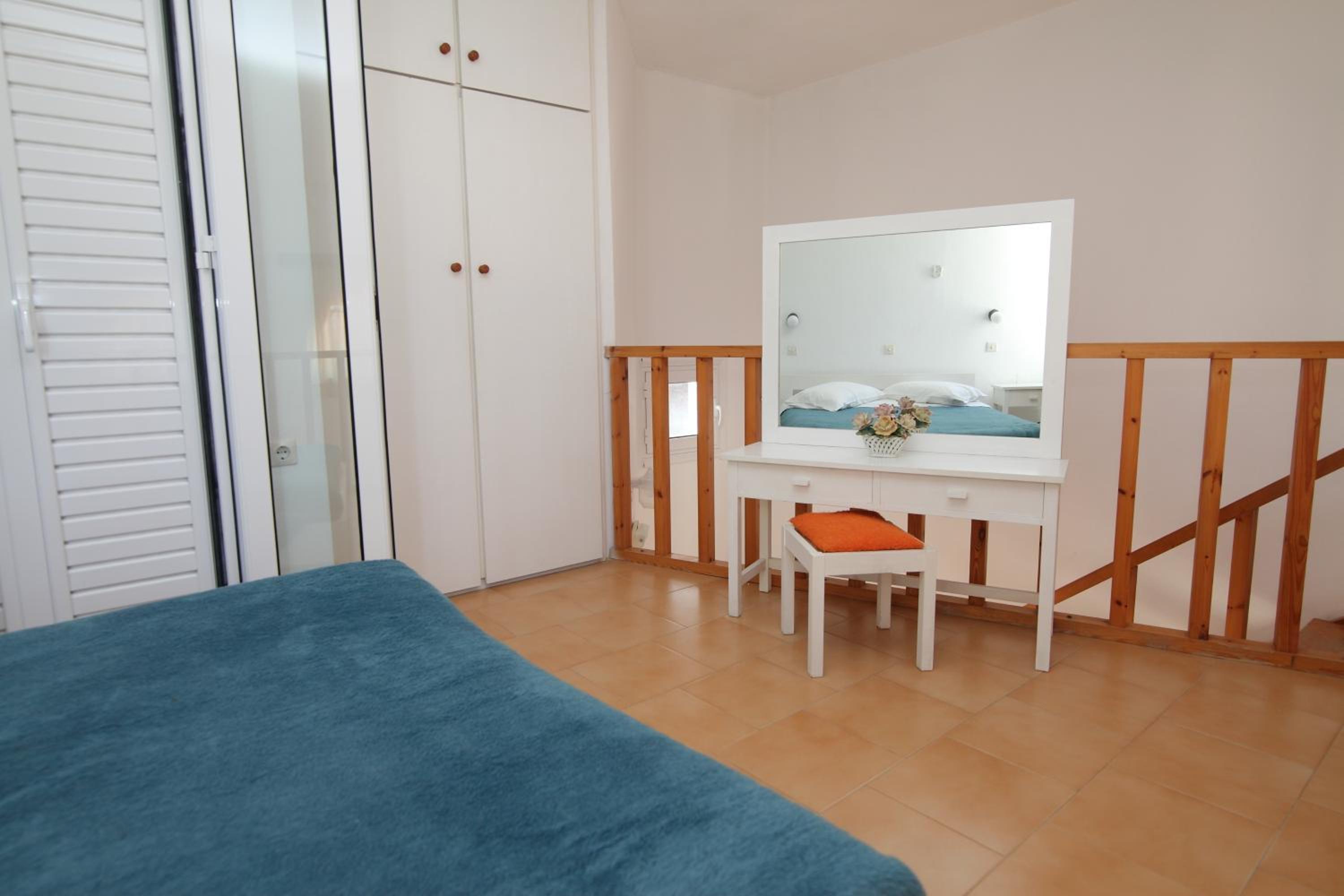 Apartment - Split Level photo 1