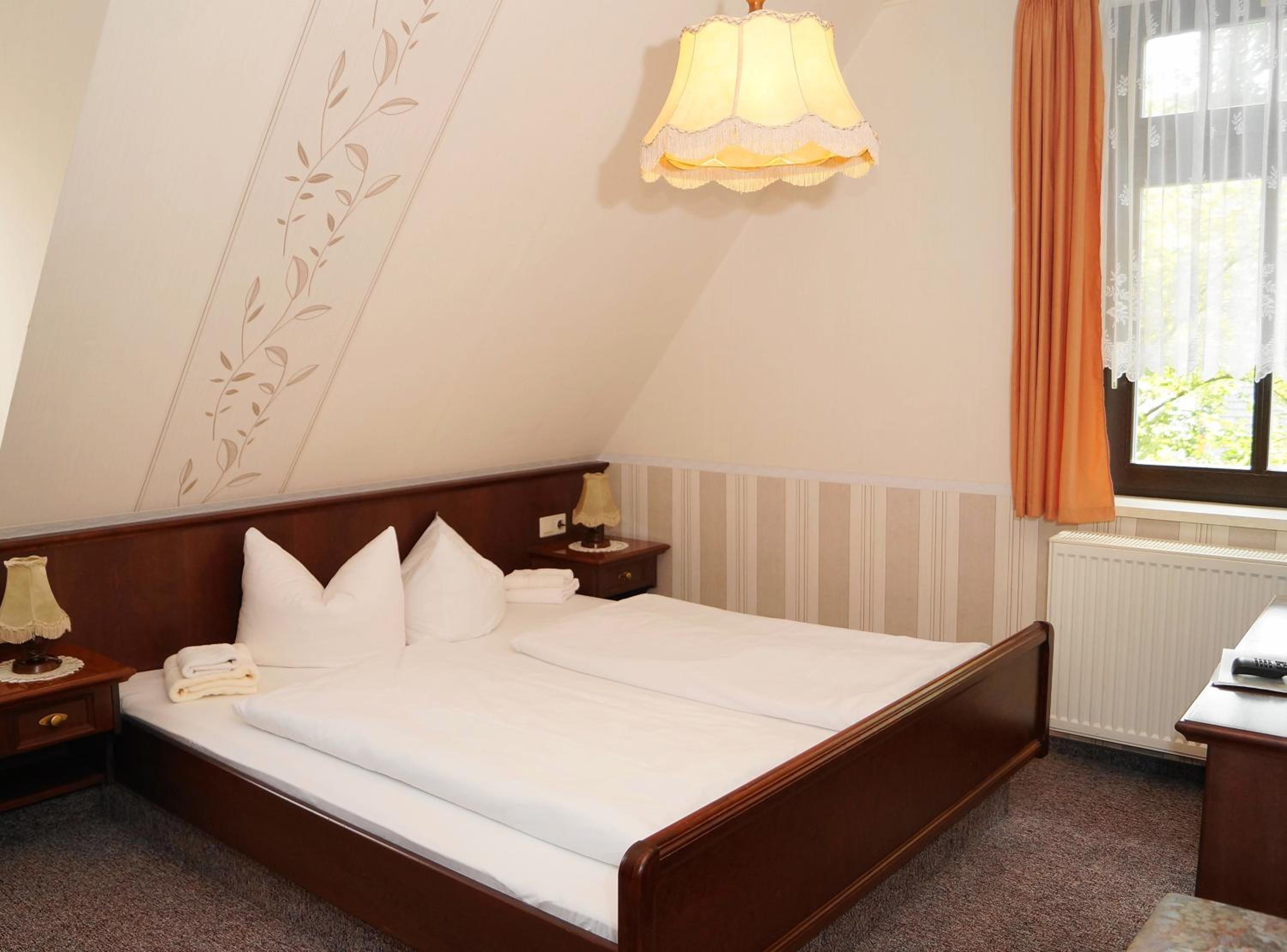 Double Room - Photo 5