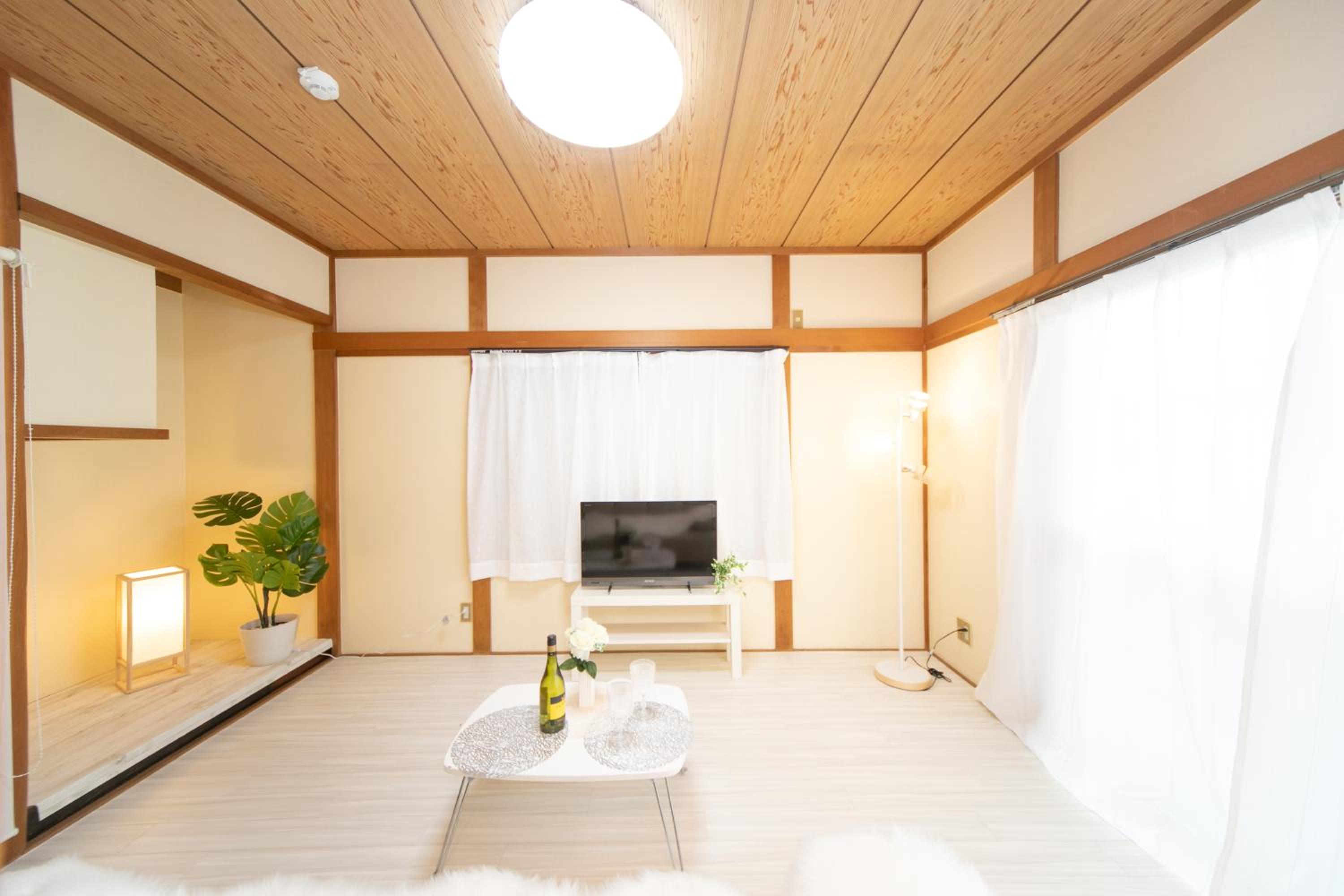 Three-Bedroom House - Photo 9